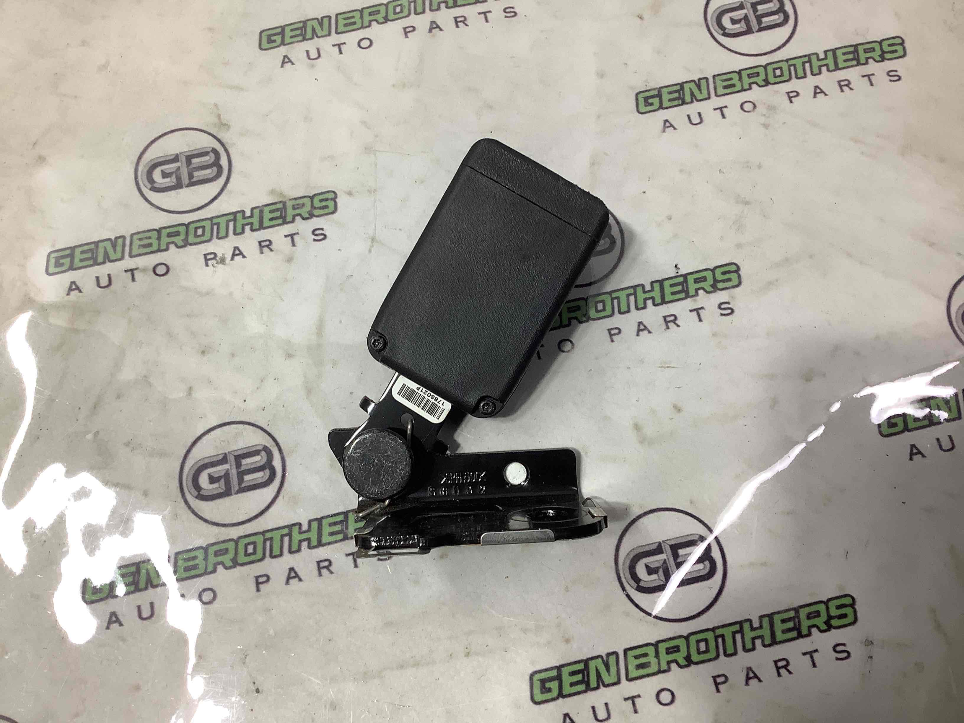 Замок ременя безпеки