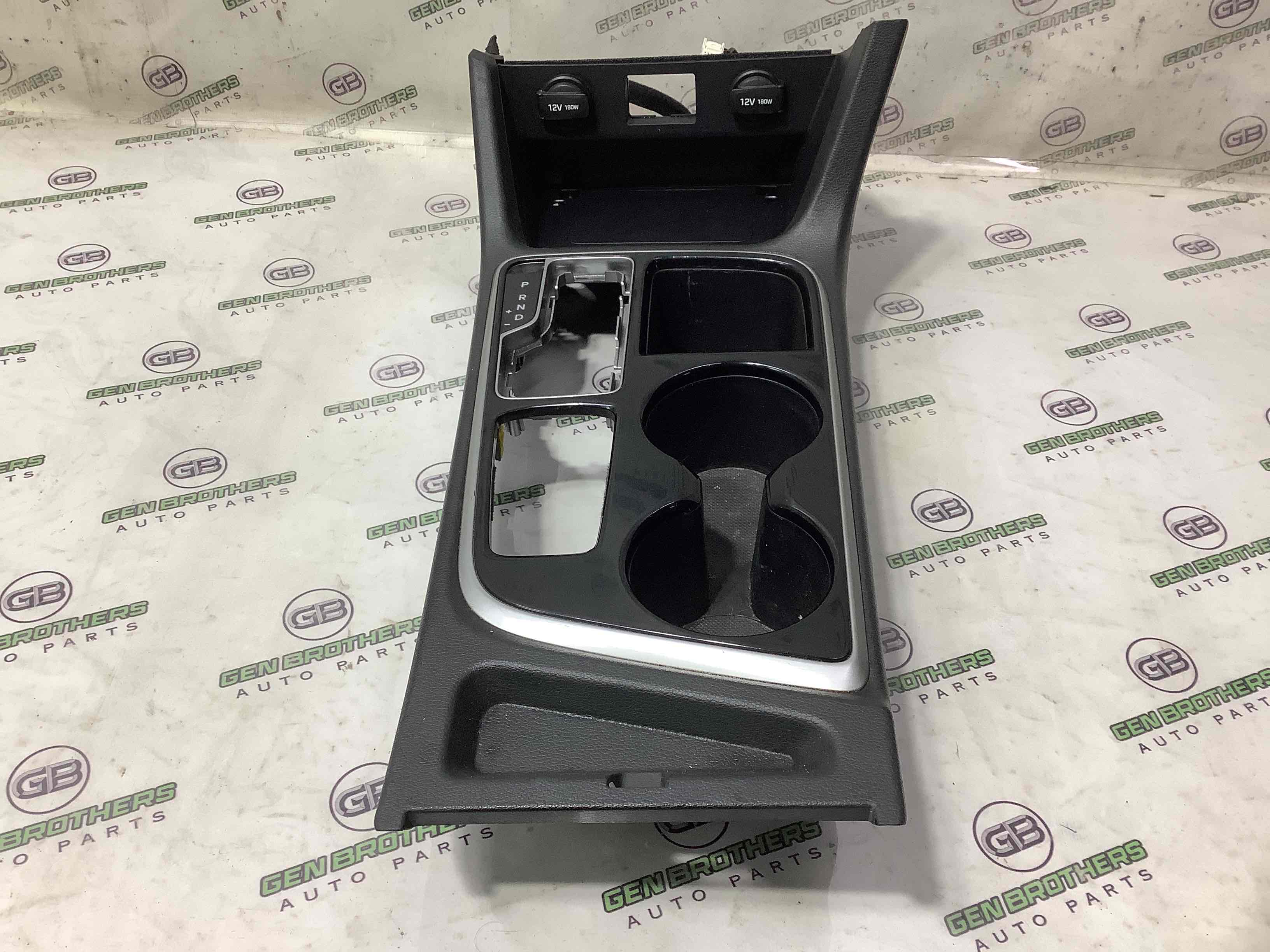 Оздоблення центральної консолі