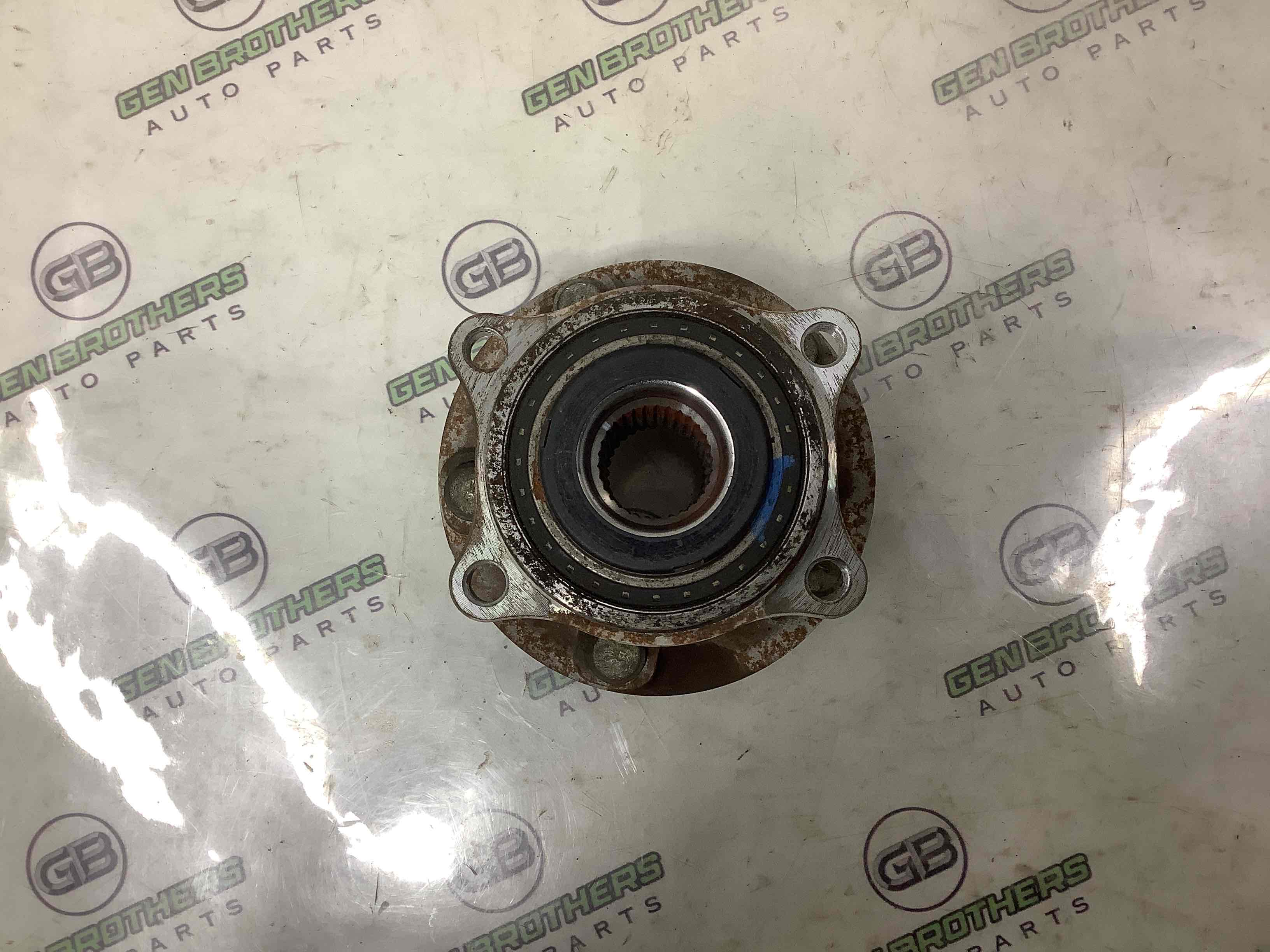 Ступиця передня