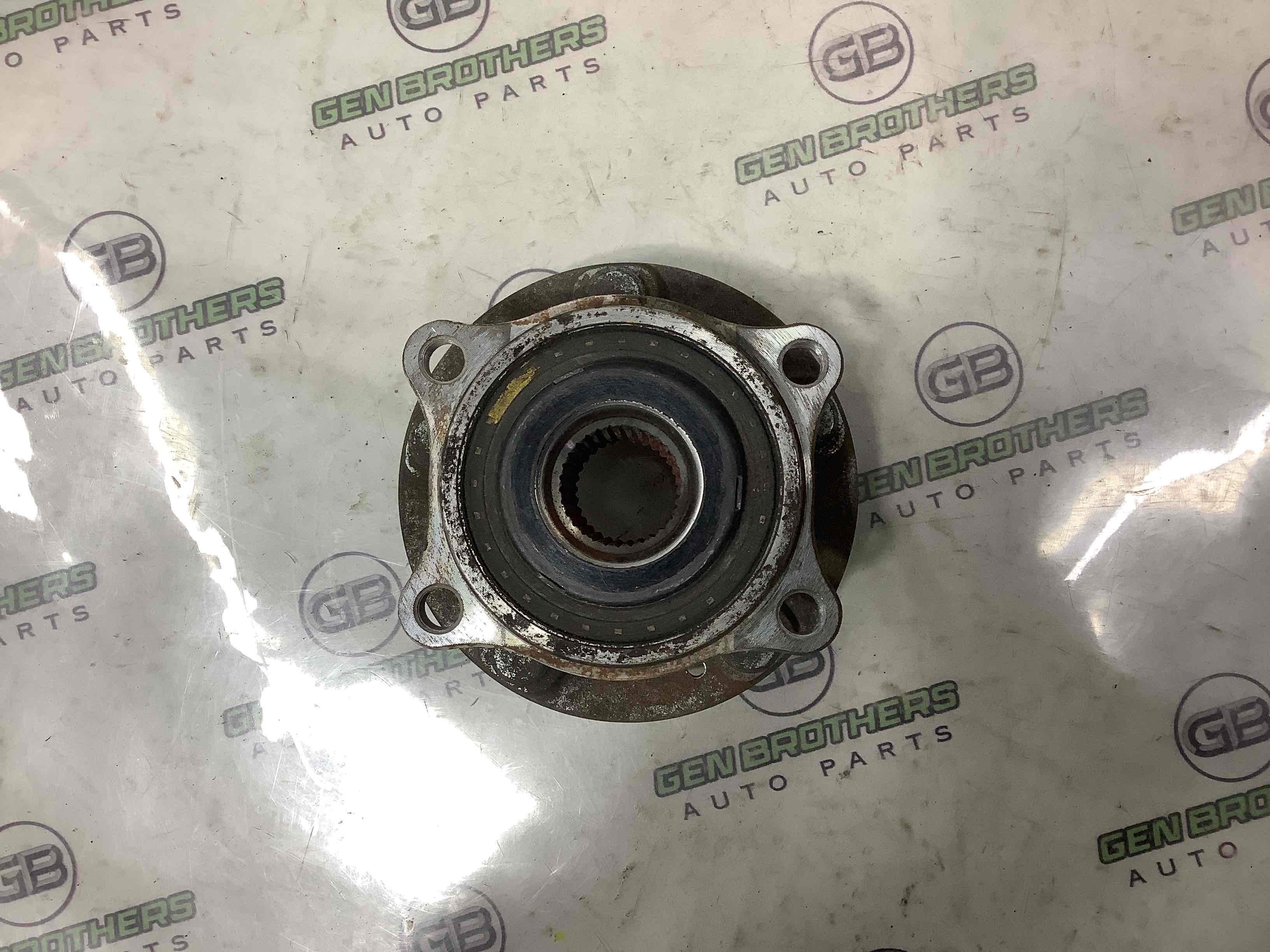 Ступиця передня