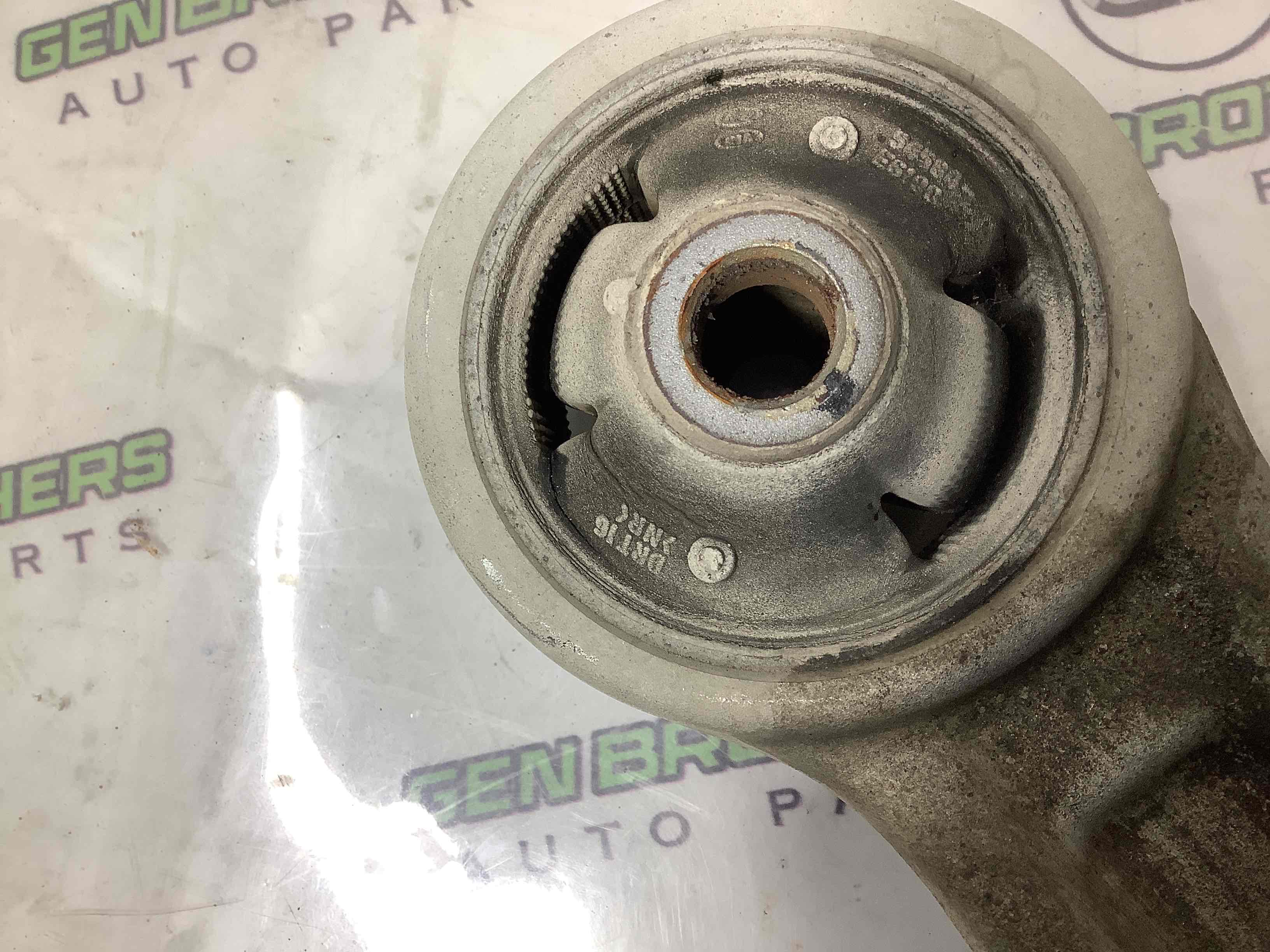 Важіль передній лівий