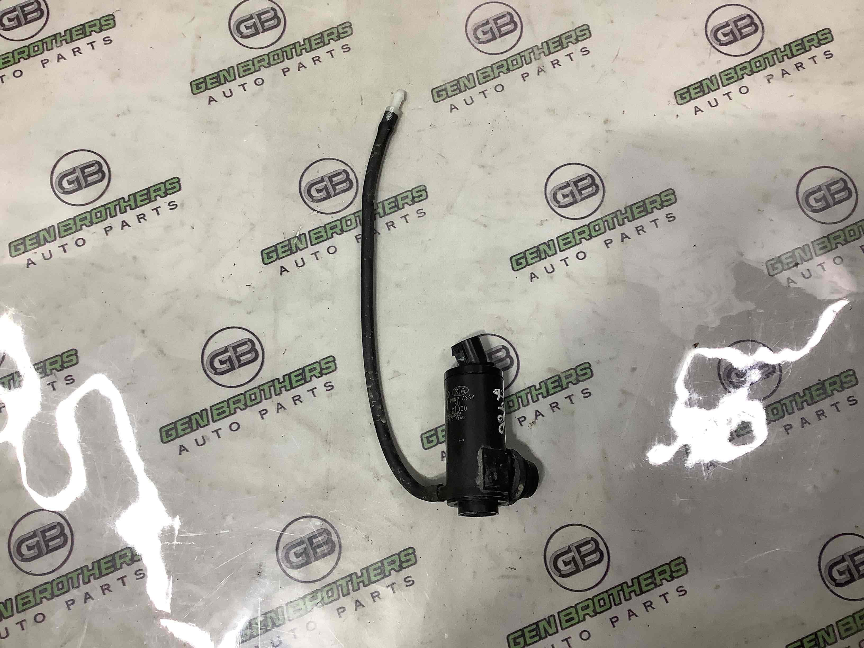 Форсунка омивача, насос омивача, шланг омивача