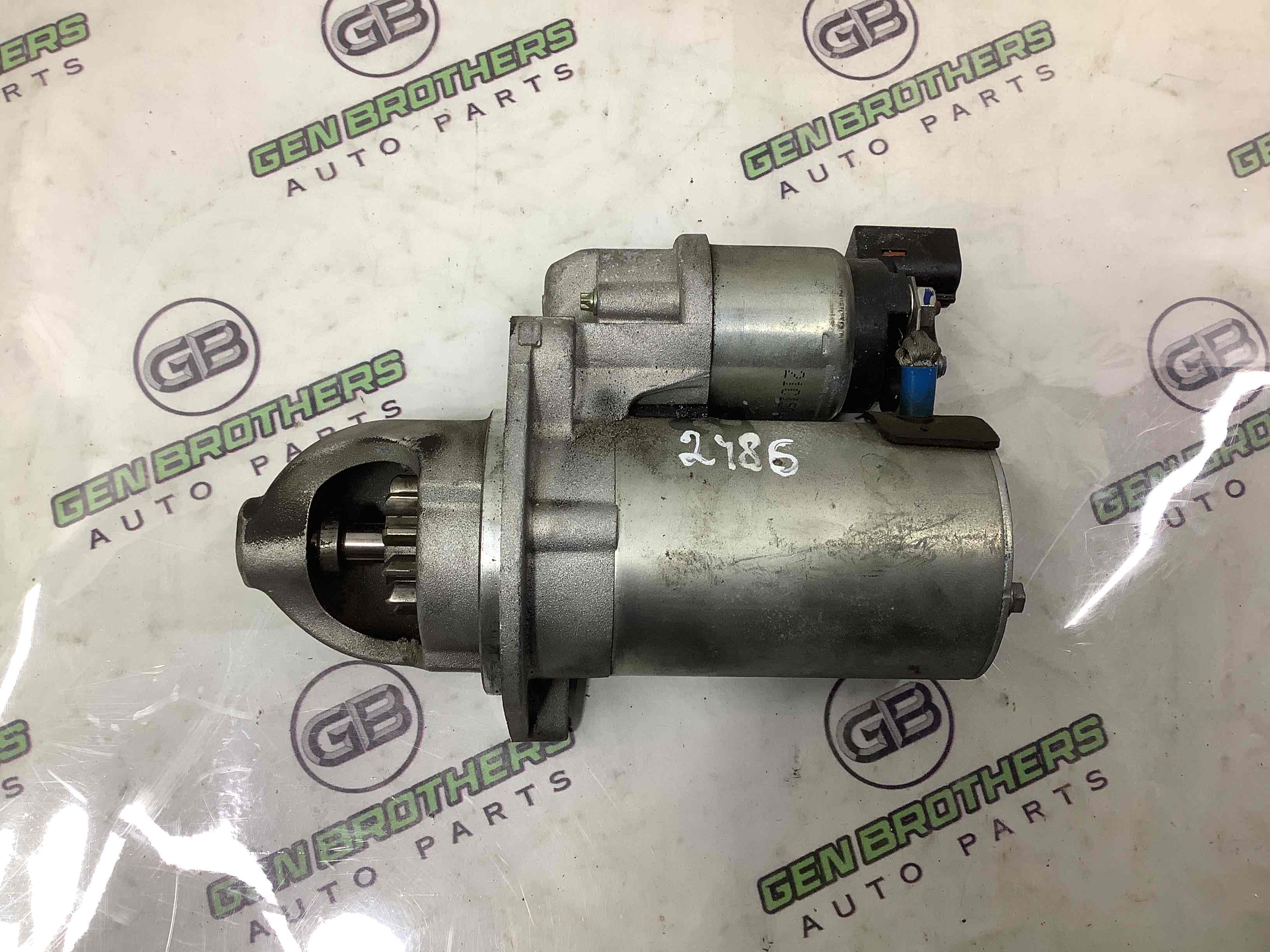 Стартер, кронштейн стартера