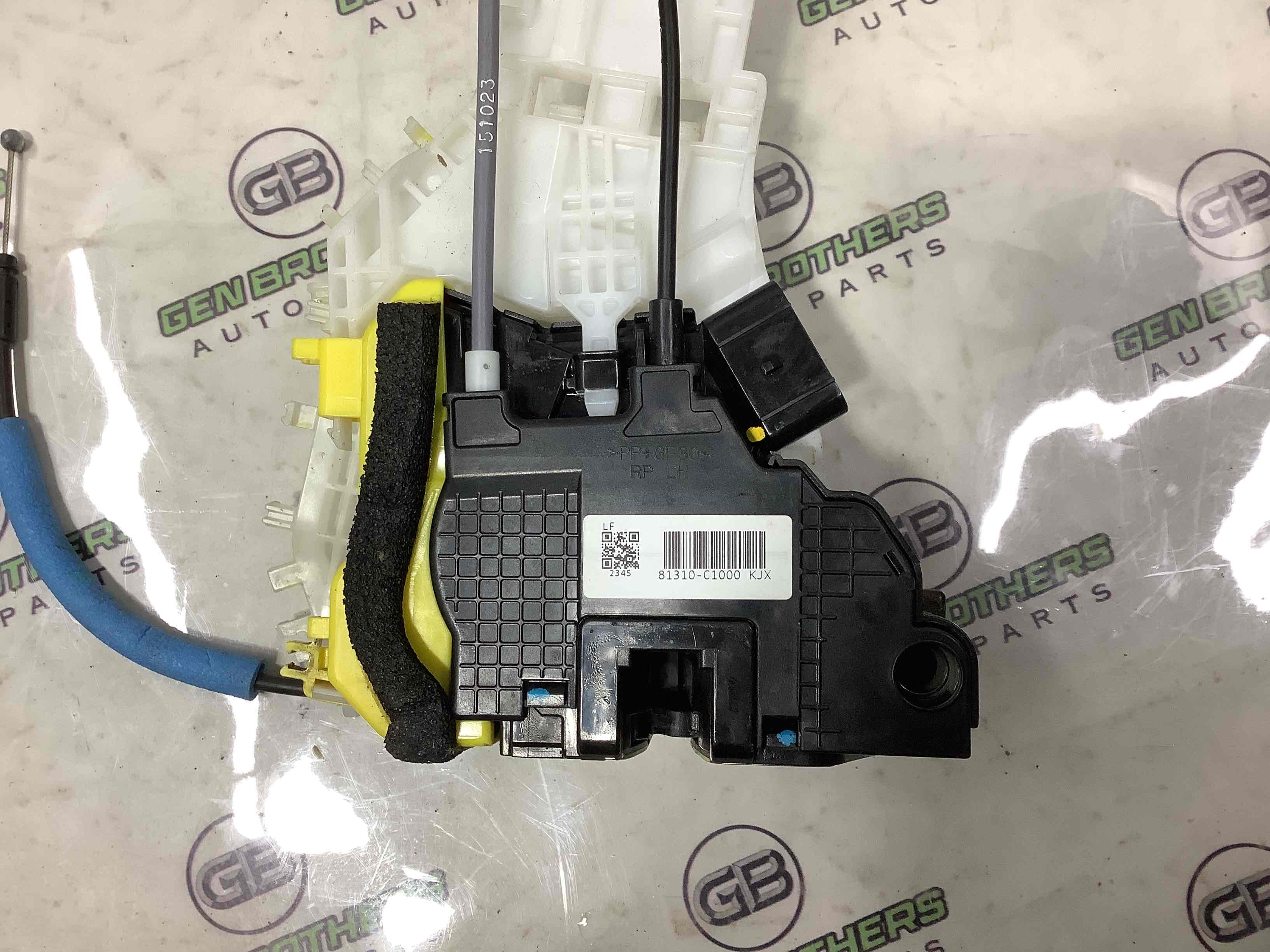 Замок дверей передньої лівої