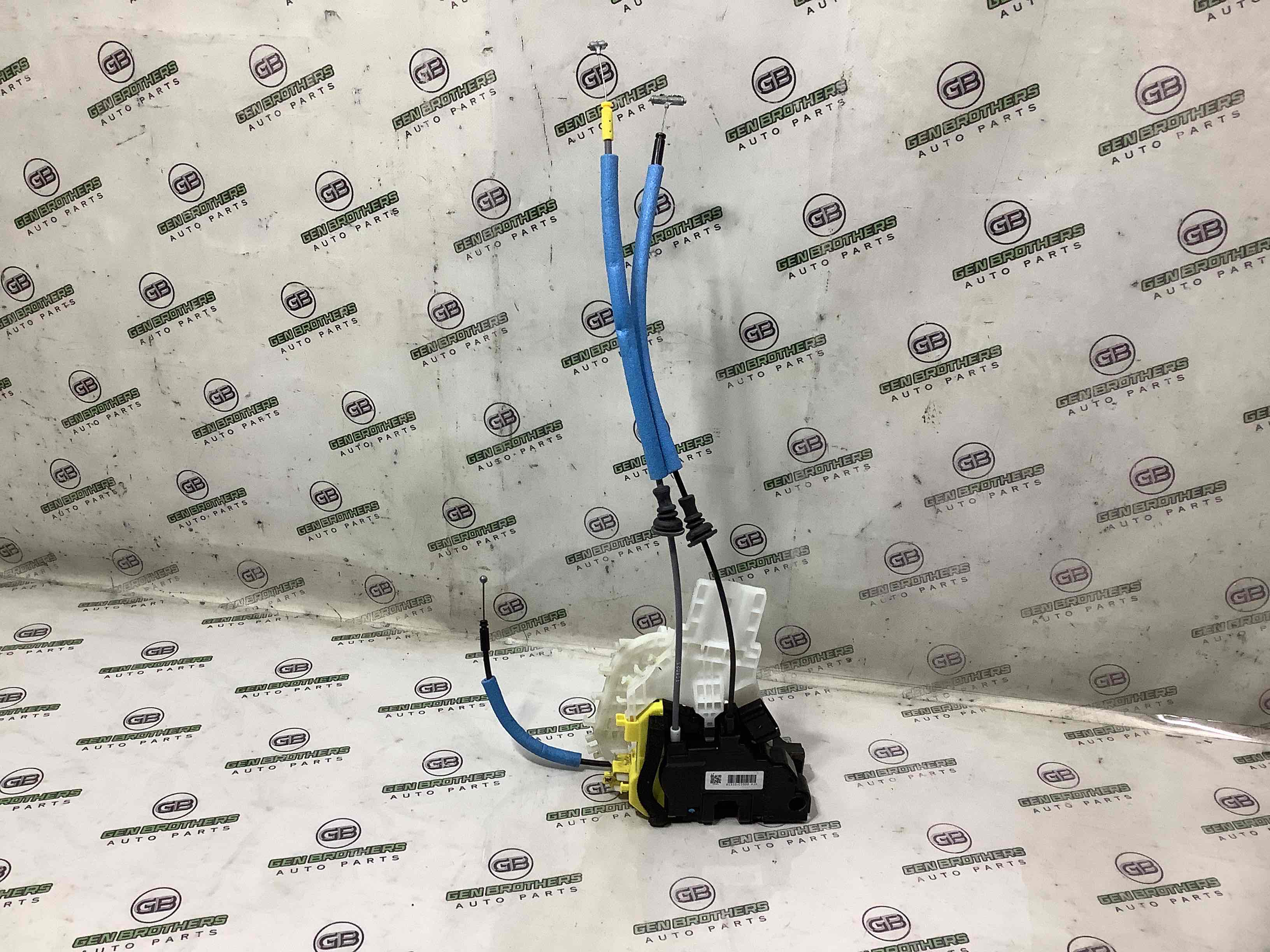 Замок дверей передньої лівої