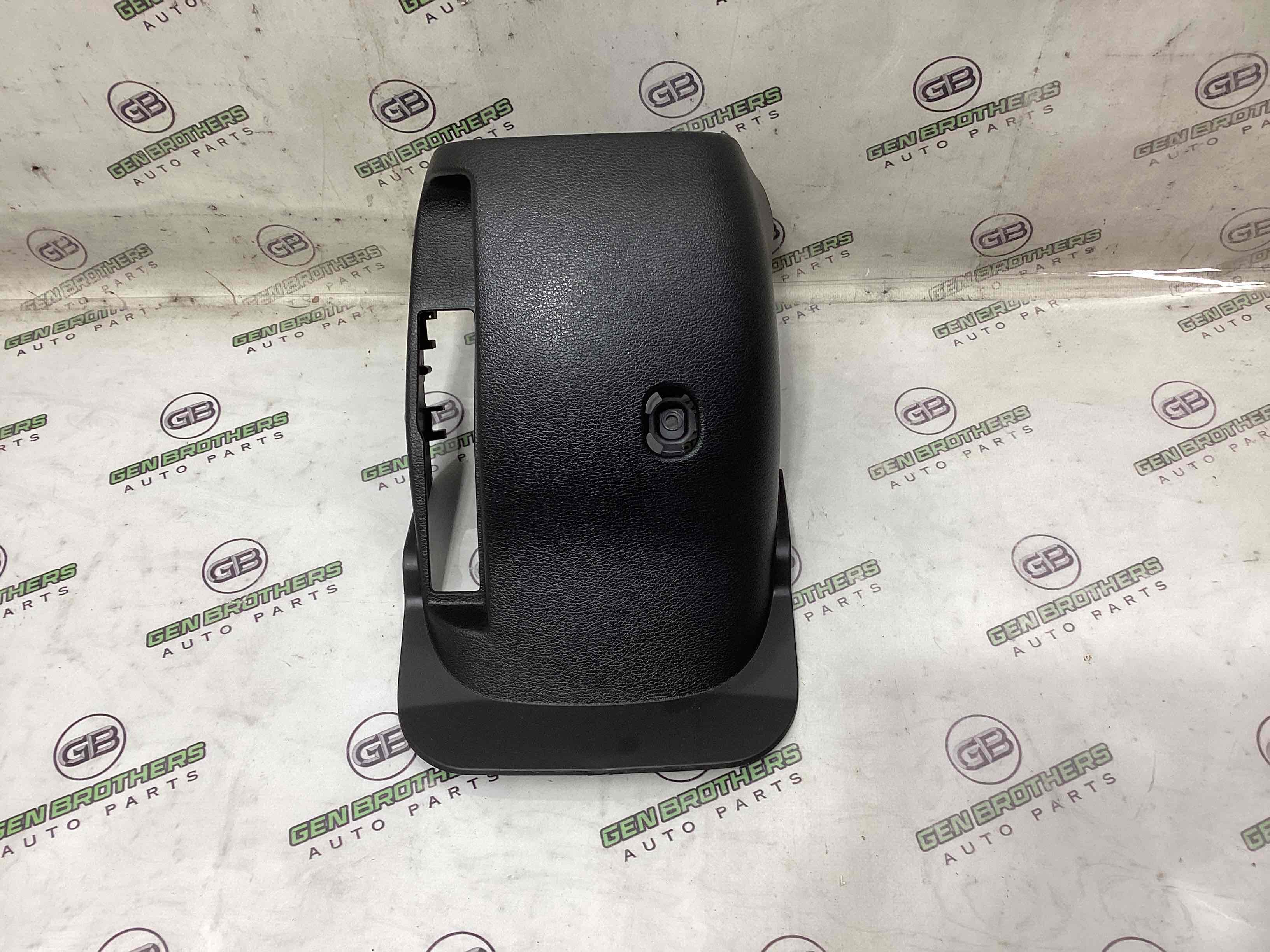 Оздоблення керма та кермової колонки