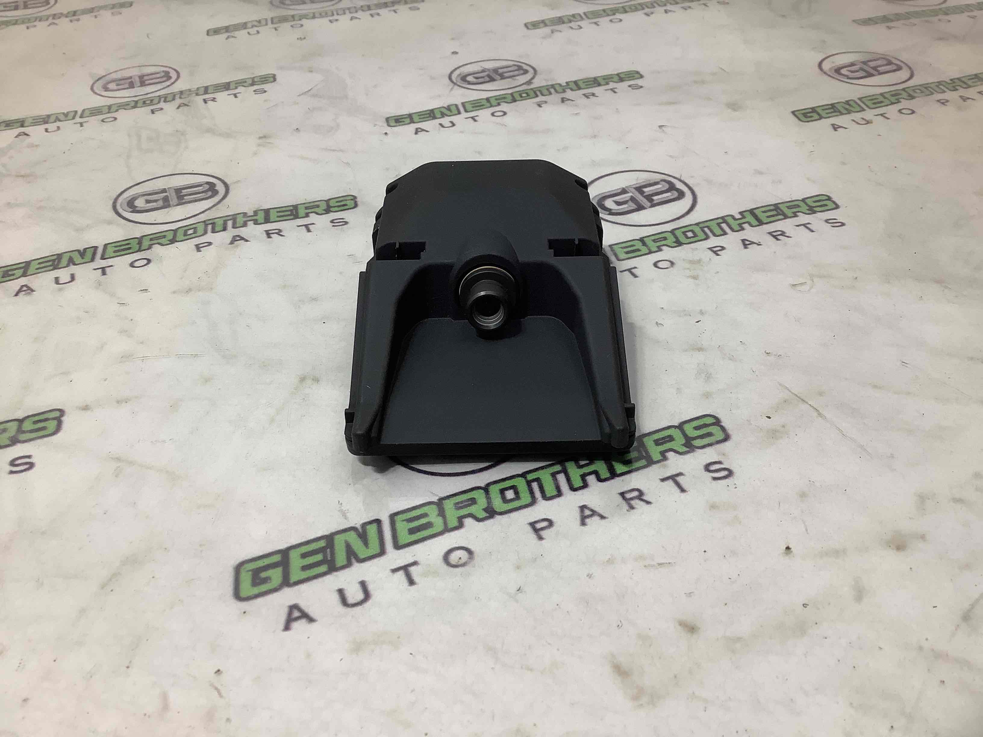 Камера, кріплення камери, корпус