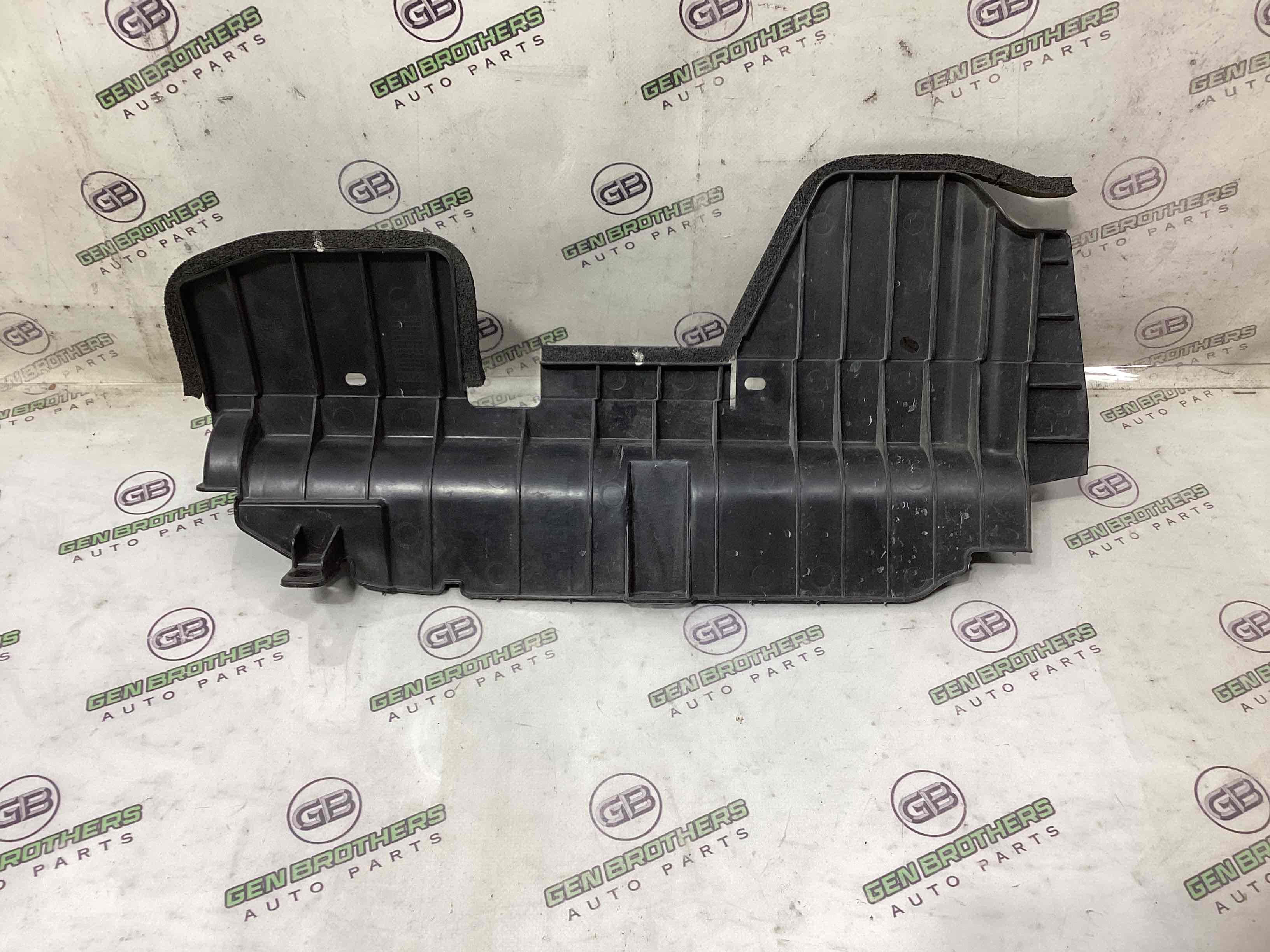 Дефлектор обдува радіатора