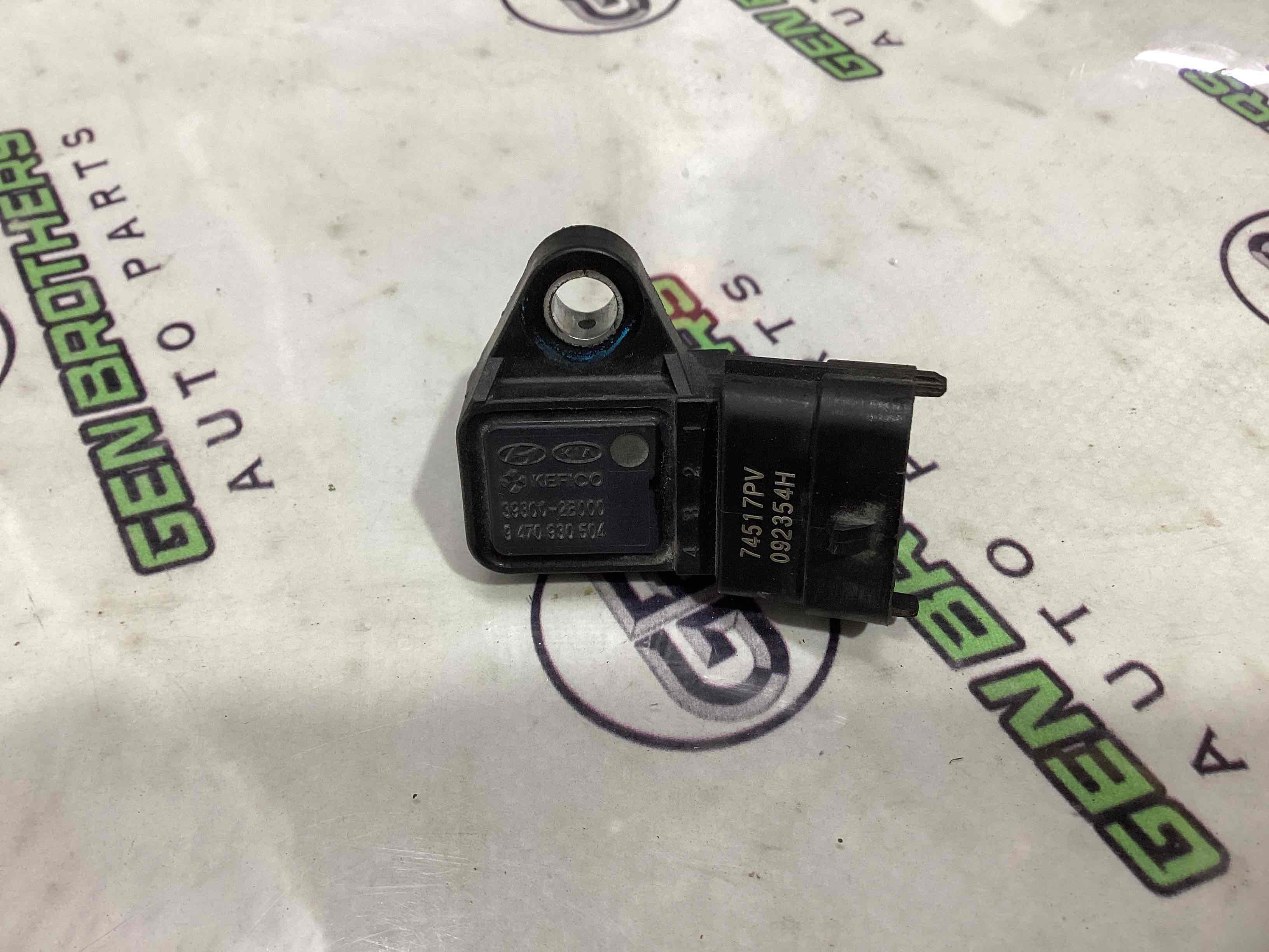 Датчик тиску у впускному колекторі