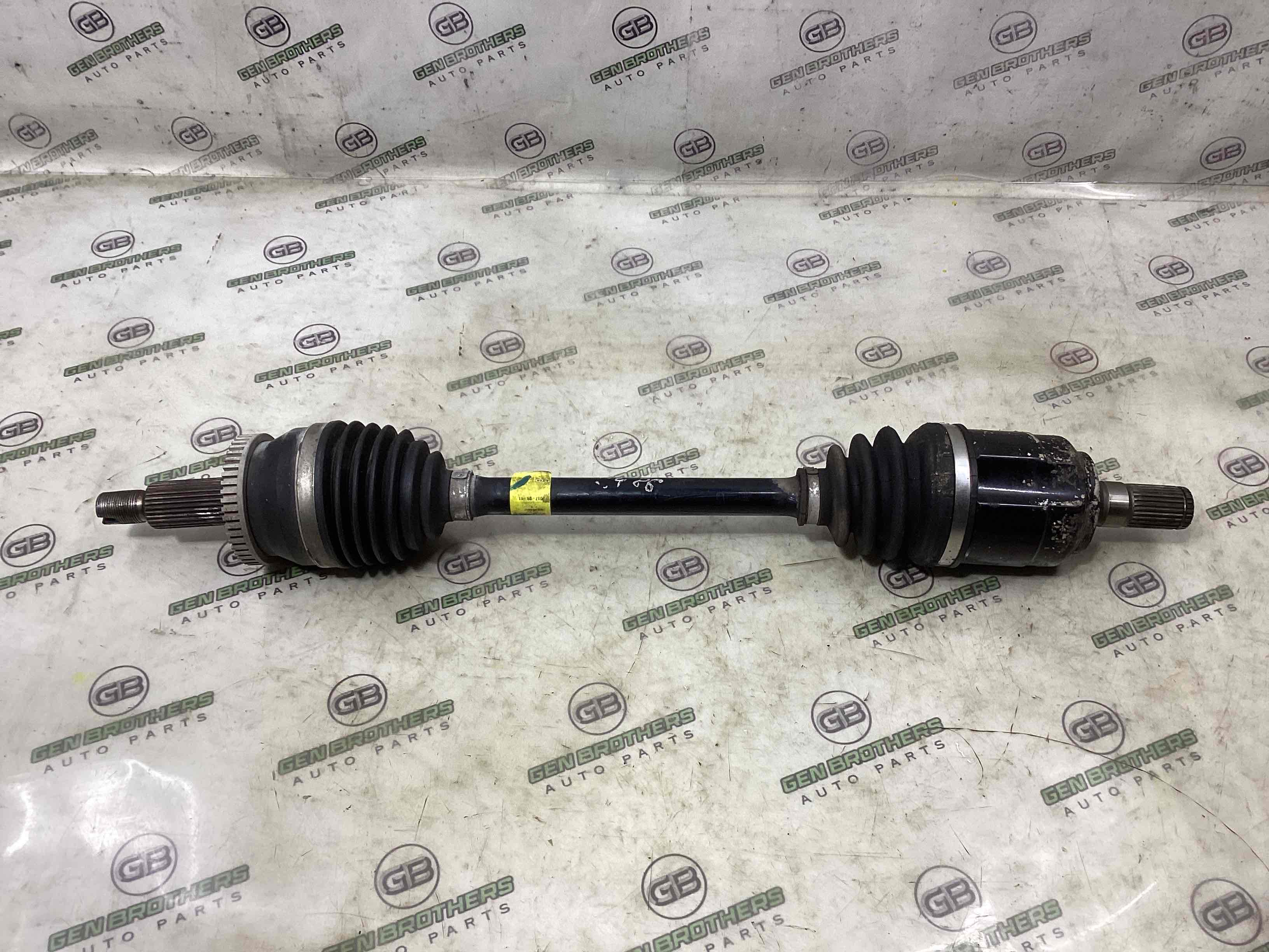 Піввісь передня ліва привідний вал, ШРУС