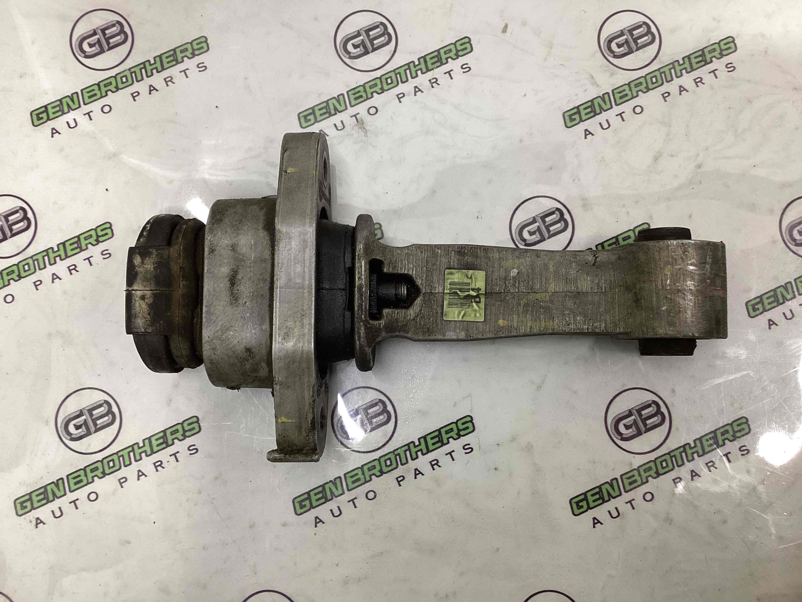 Подушка кріплення двигуна