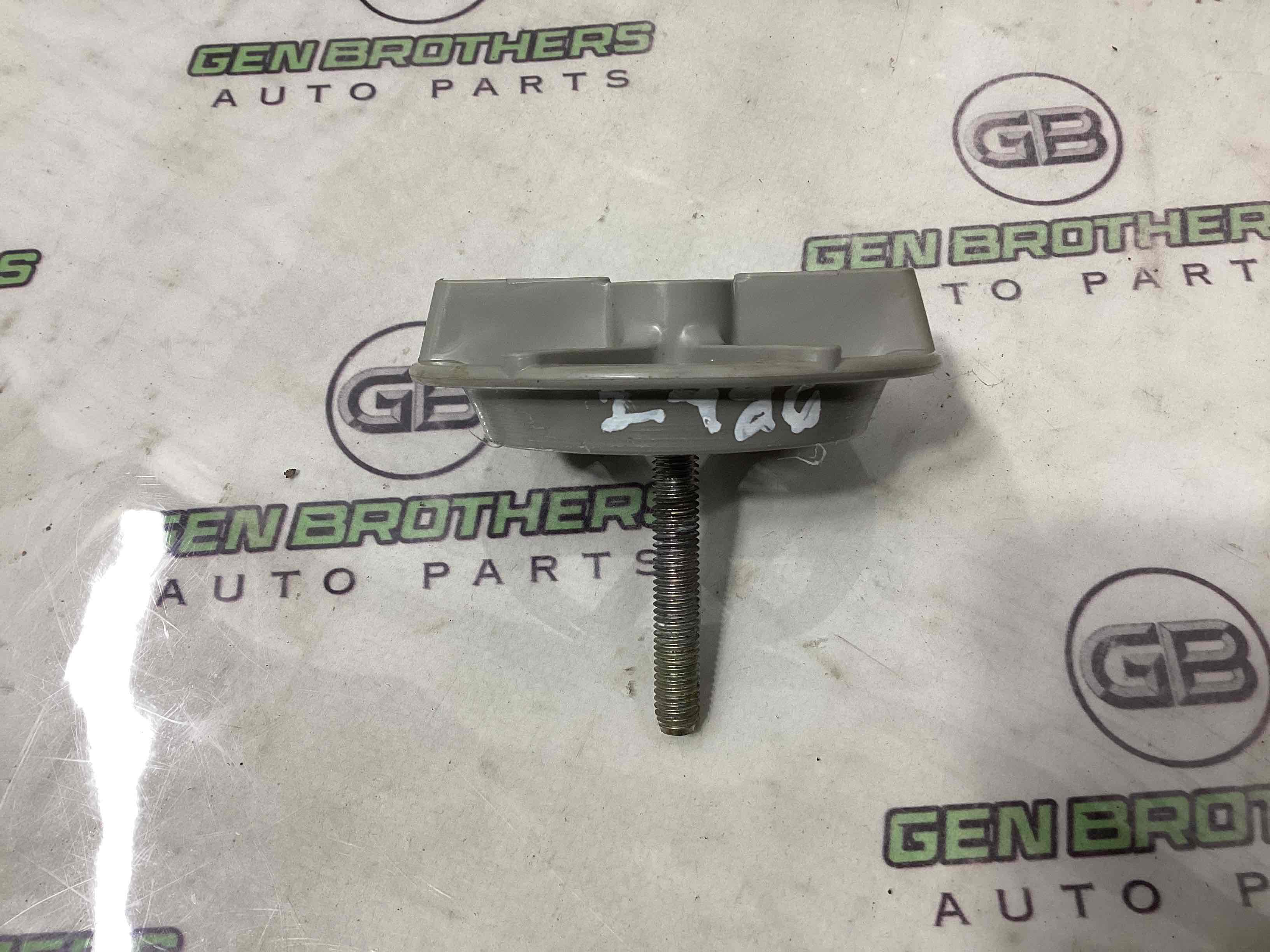 Колесо запасне, тримач, кронштейн, обшивка