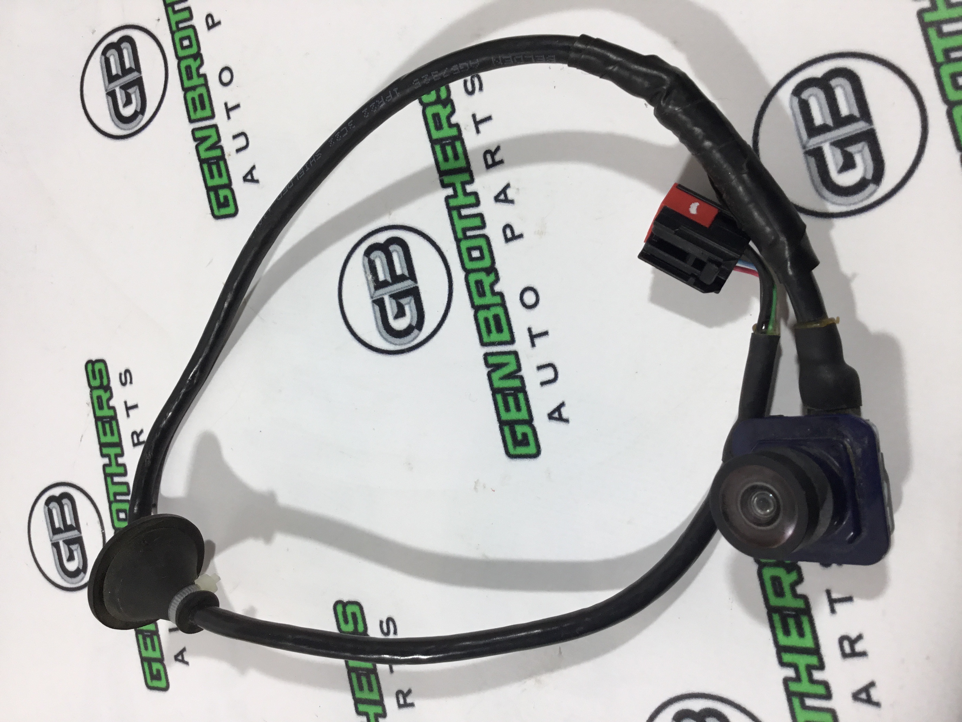 Камера, кріплення камери, корпус