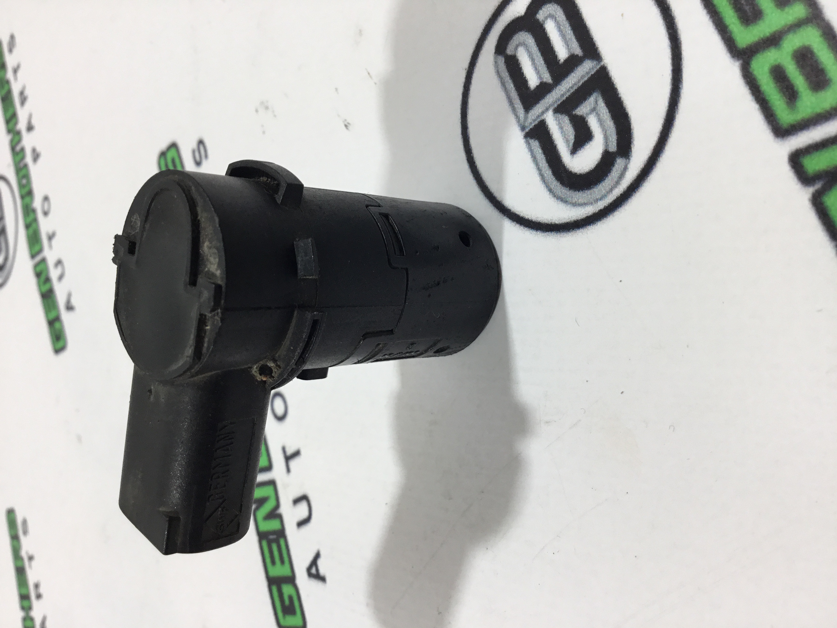 Парктронік, кріплення, корпус