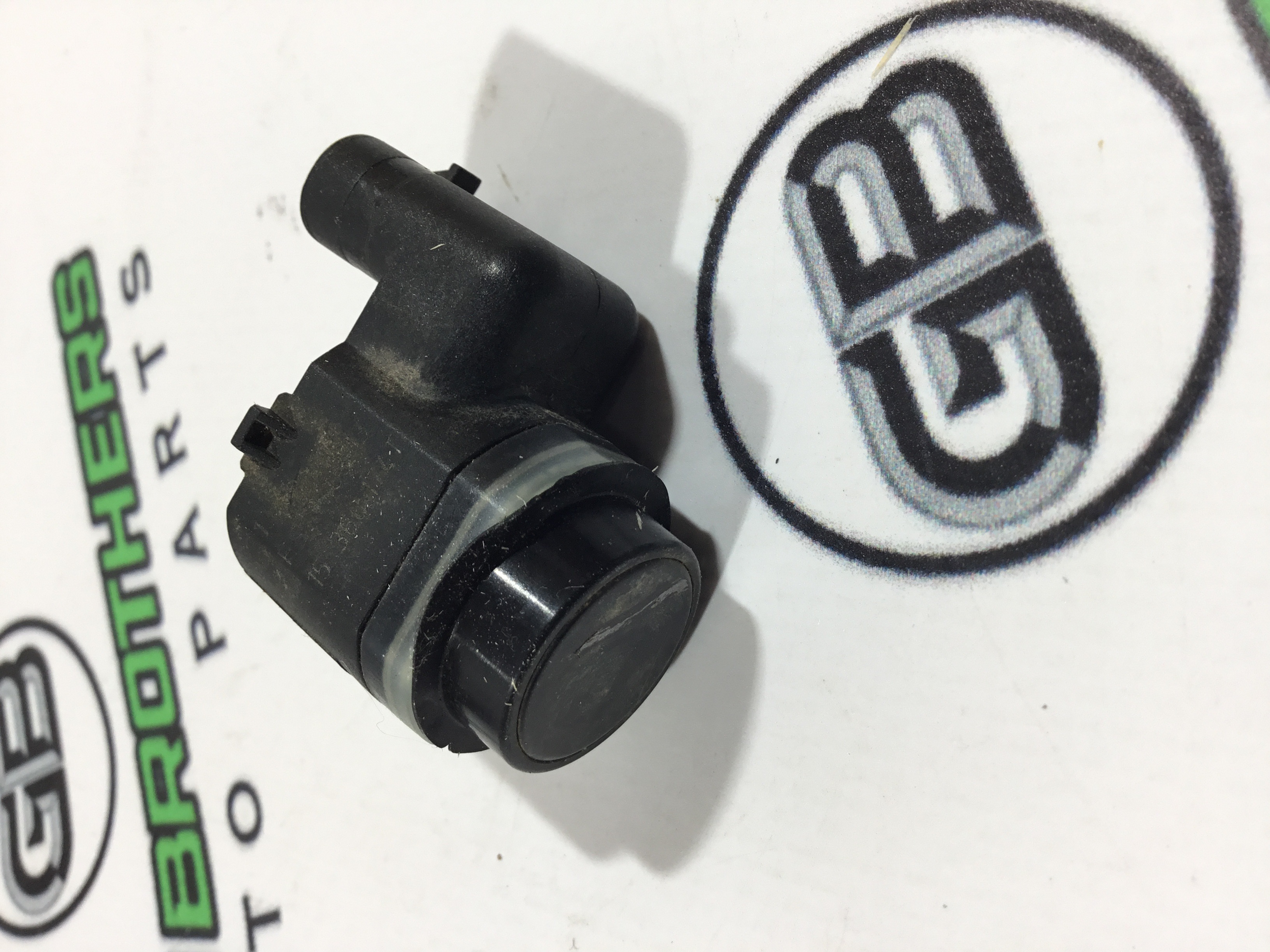 Парктронік, кріплення, корпус