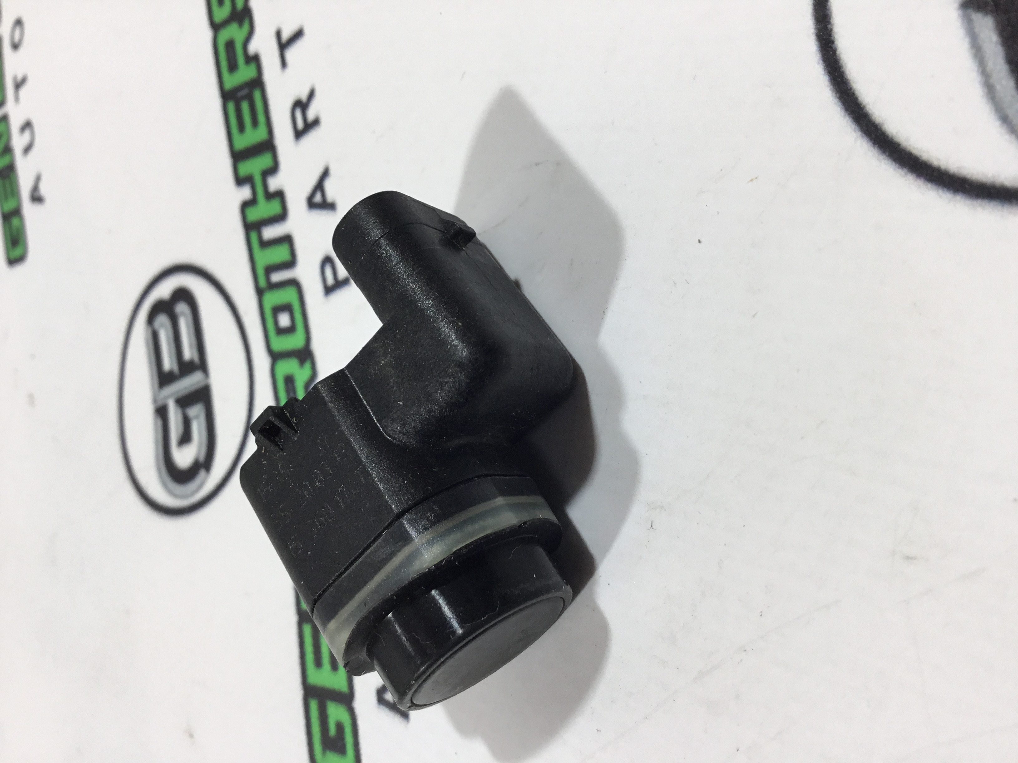 Парктронік, кріплення, корпус