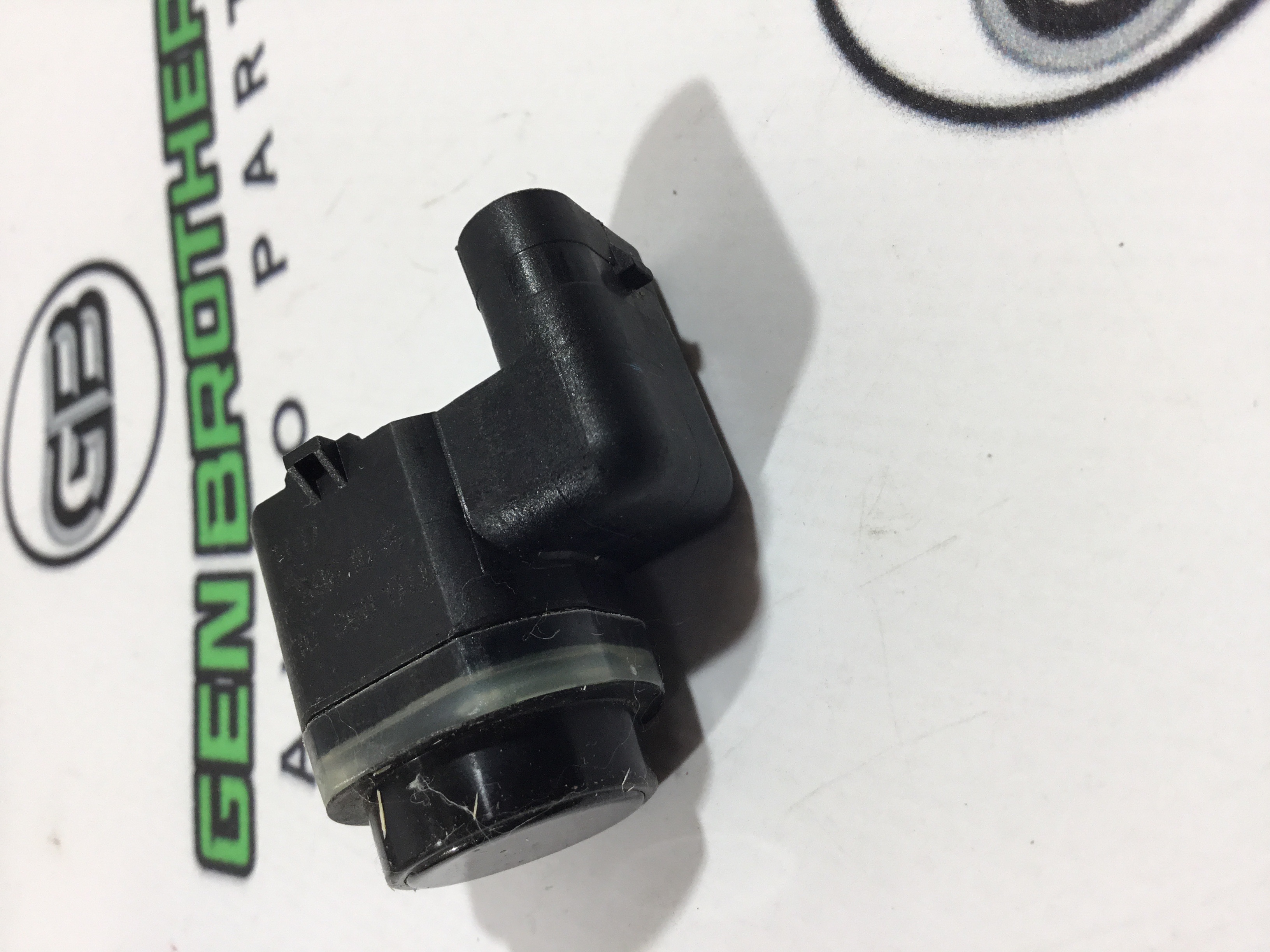 Парктронік, кріплення, корпус