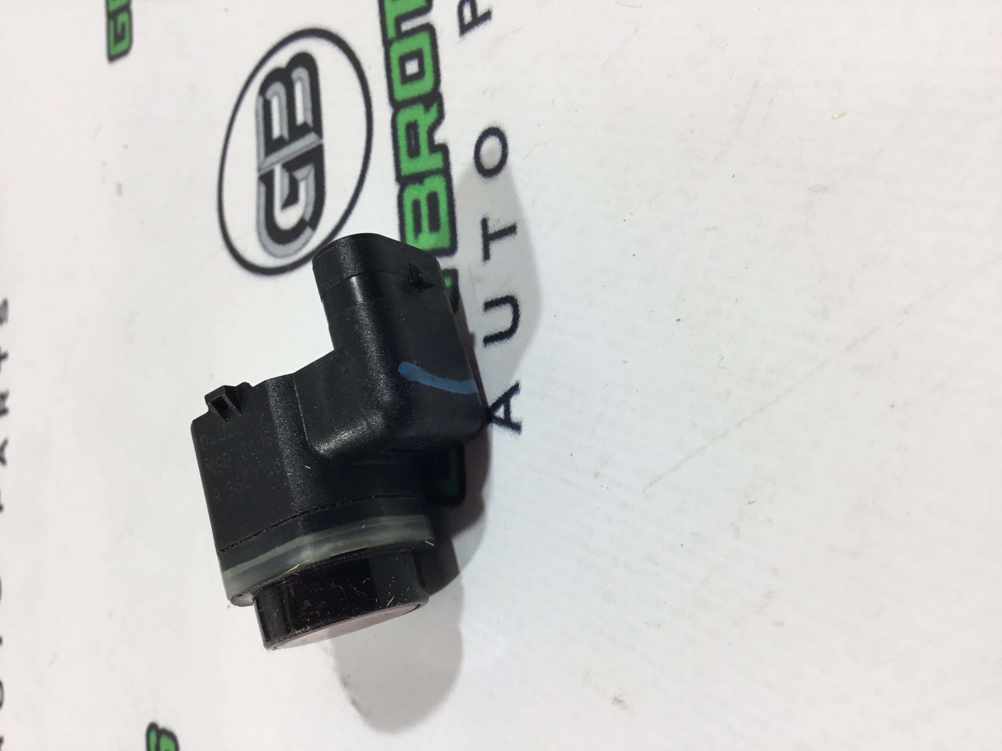 Парктронік, кріплення, корпус