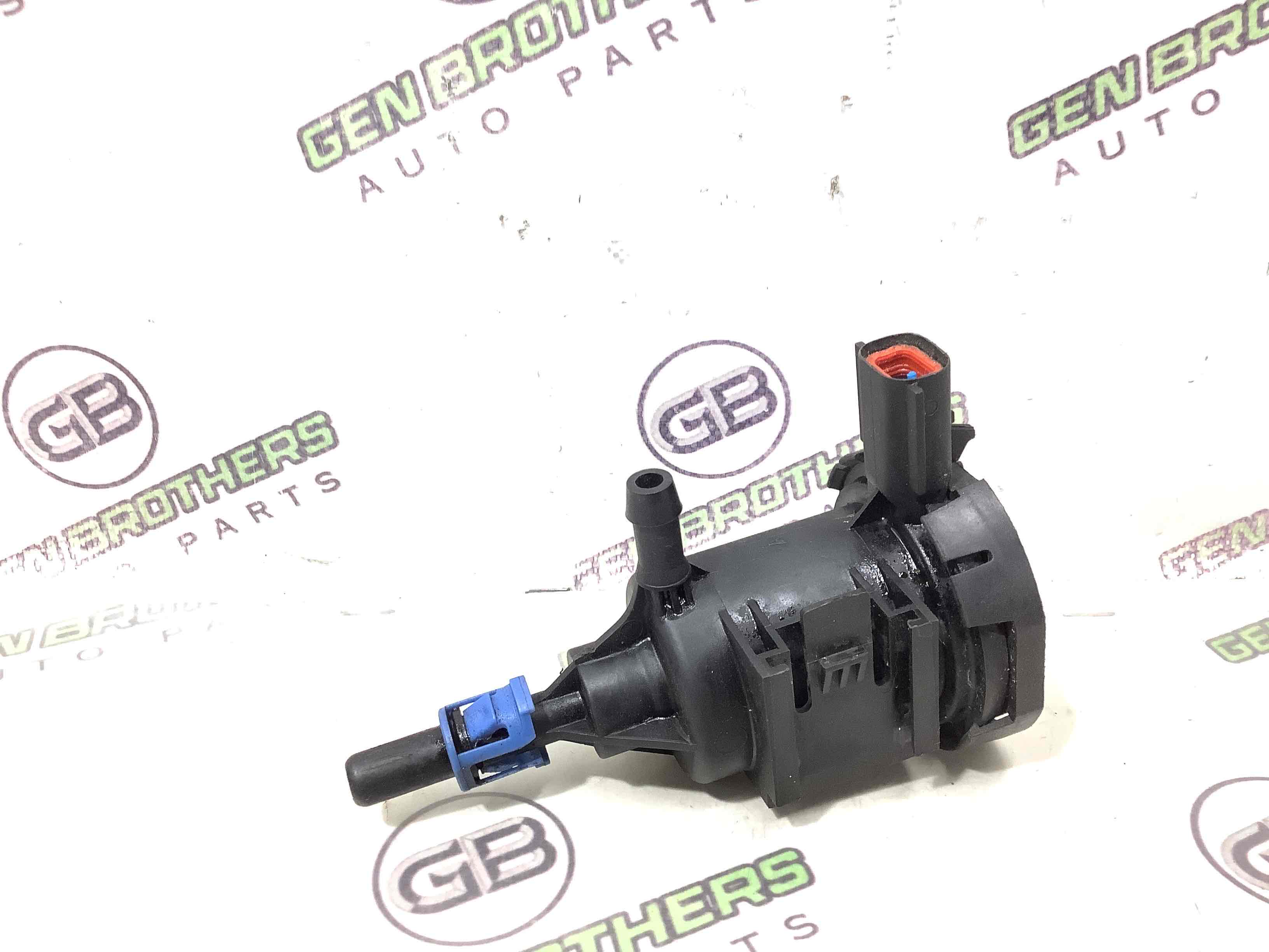 Клапан вентиляції паливного бака