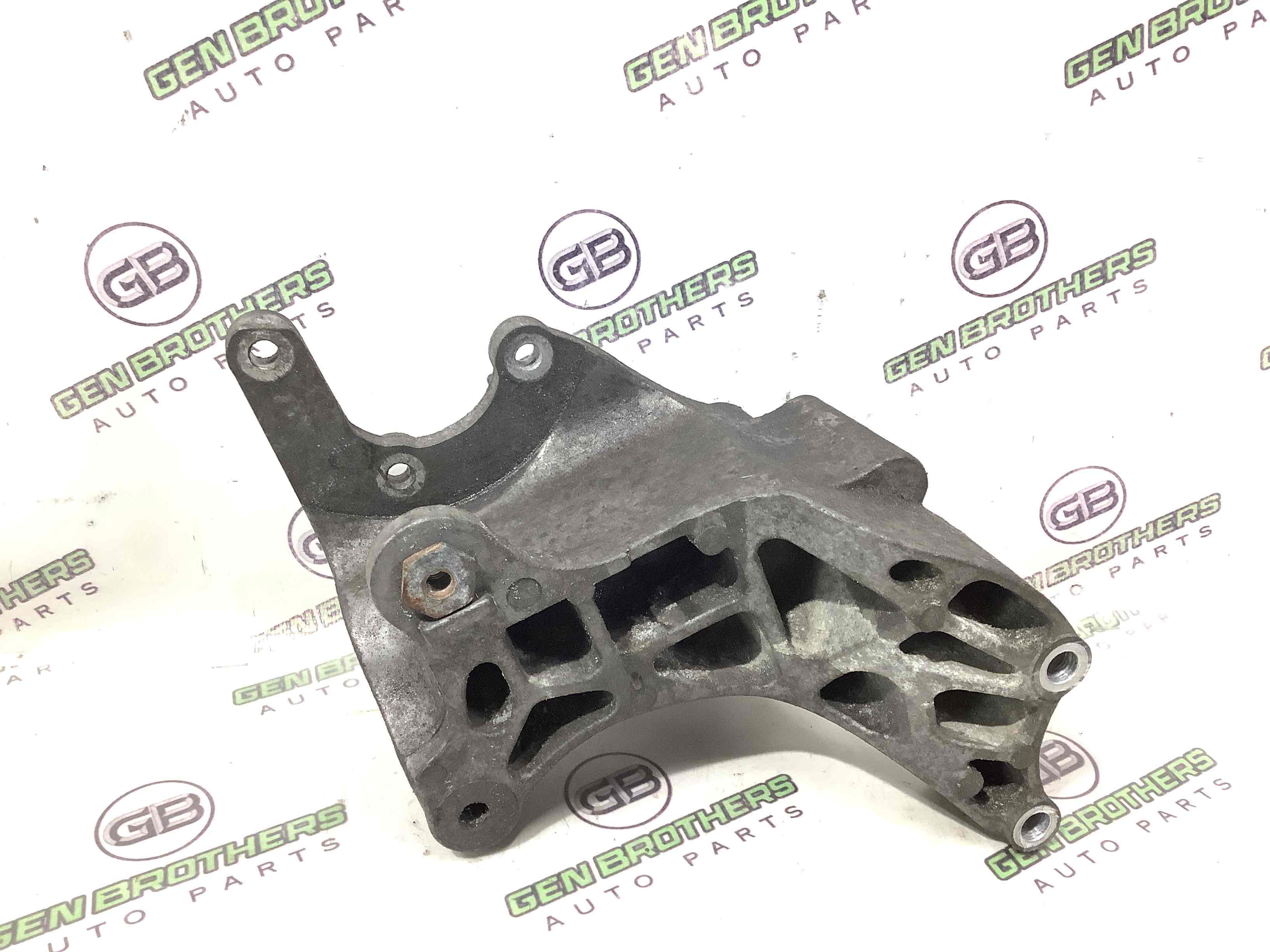 Кронштейн гідропідсилювача