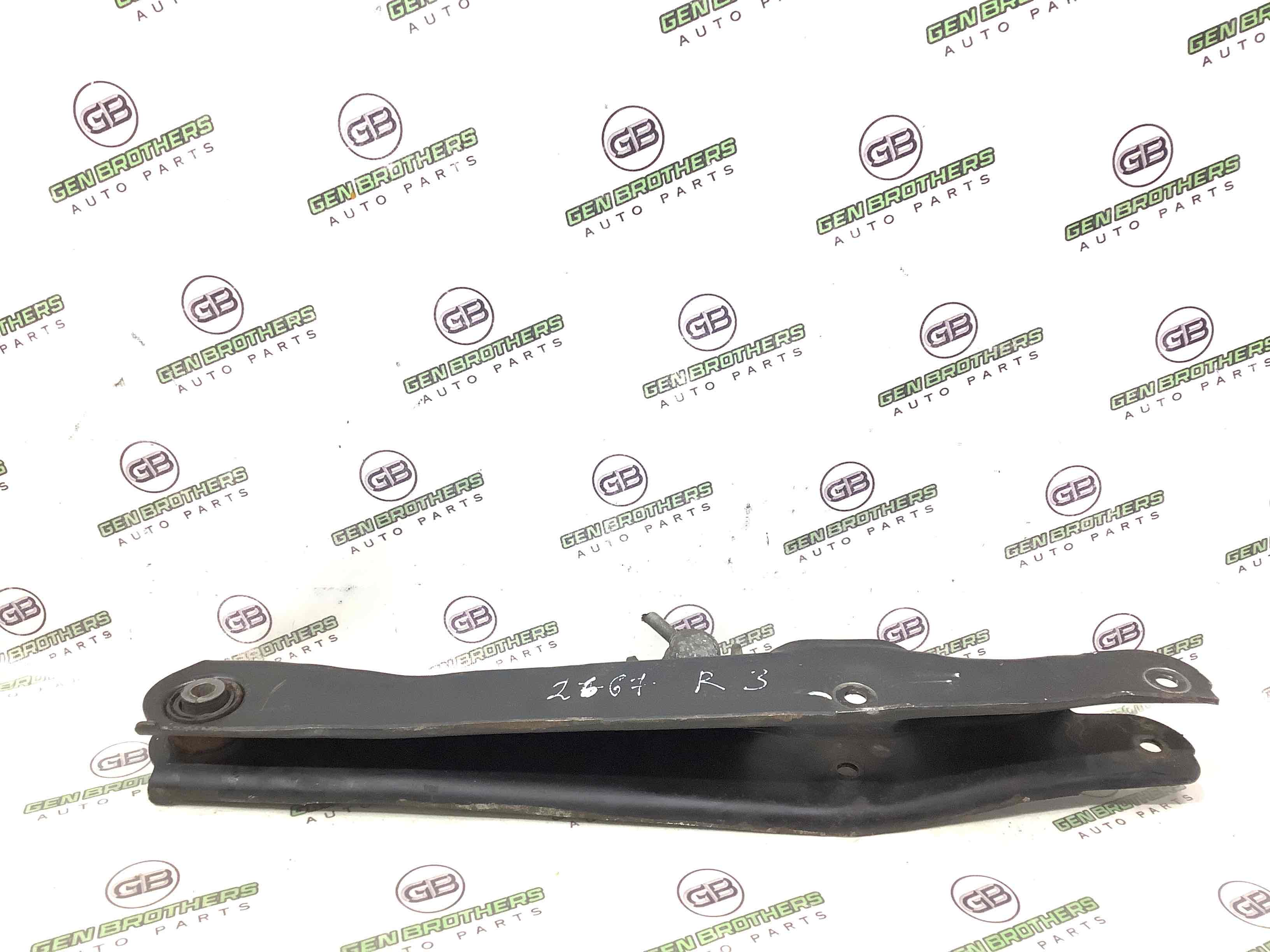 Рычаг задний правый