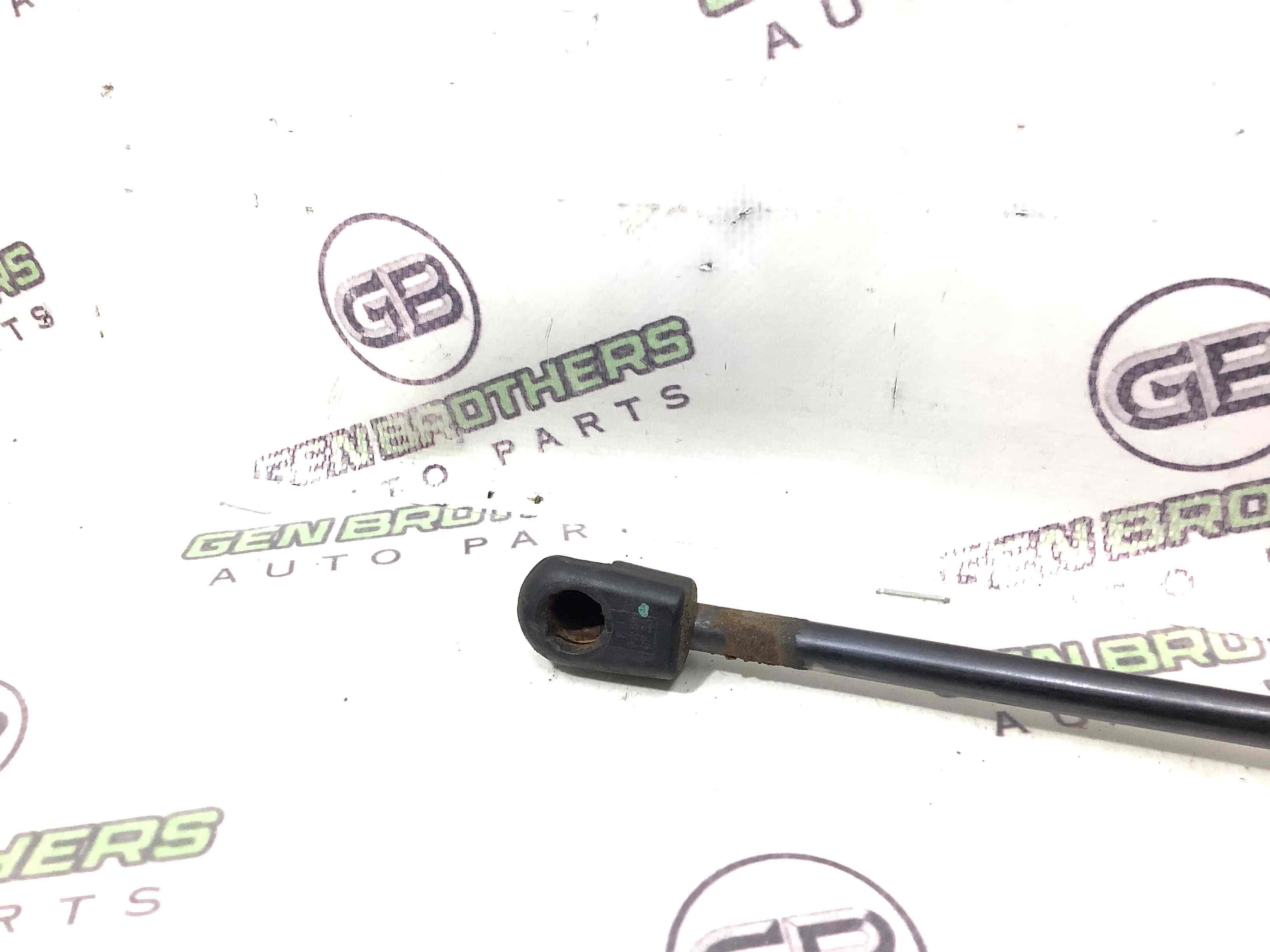 Амортизатор кришки двері багажника