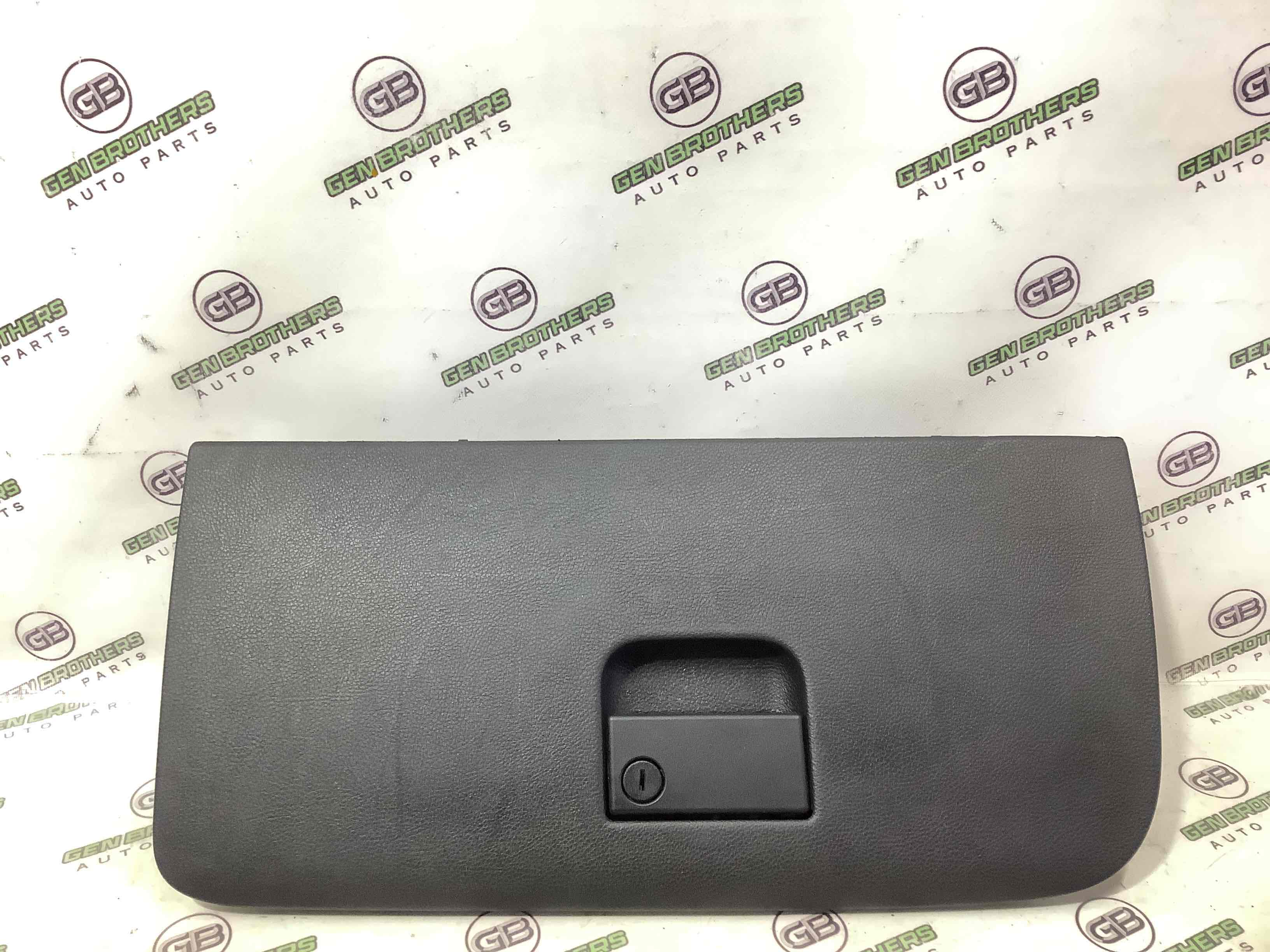 Бардачок замок бардачка, підстаканник, ящик