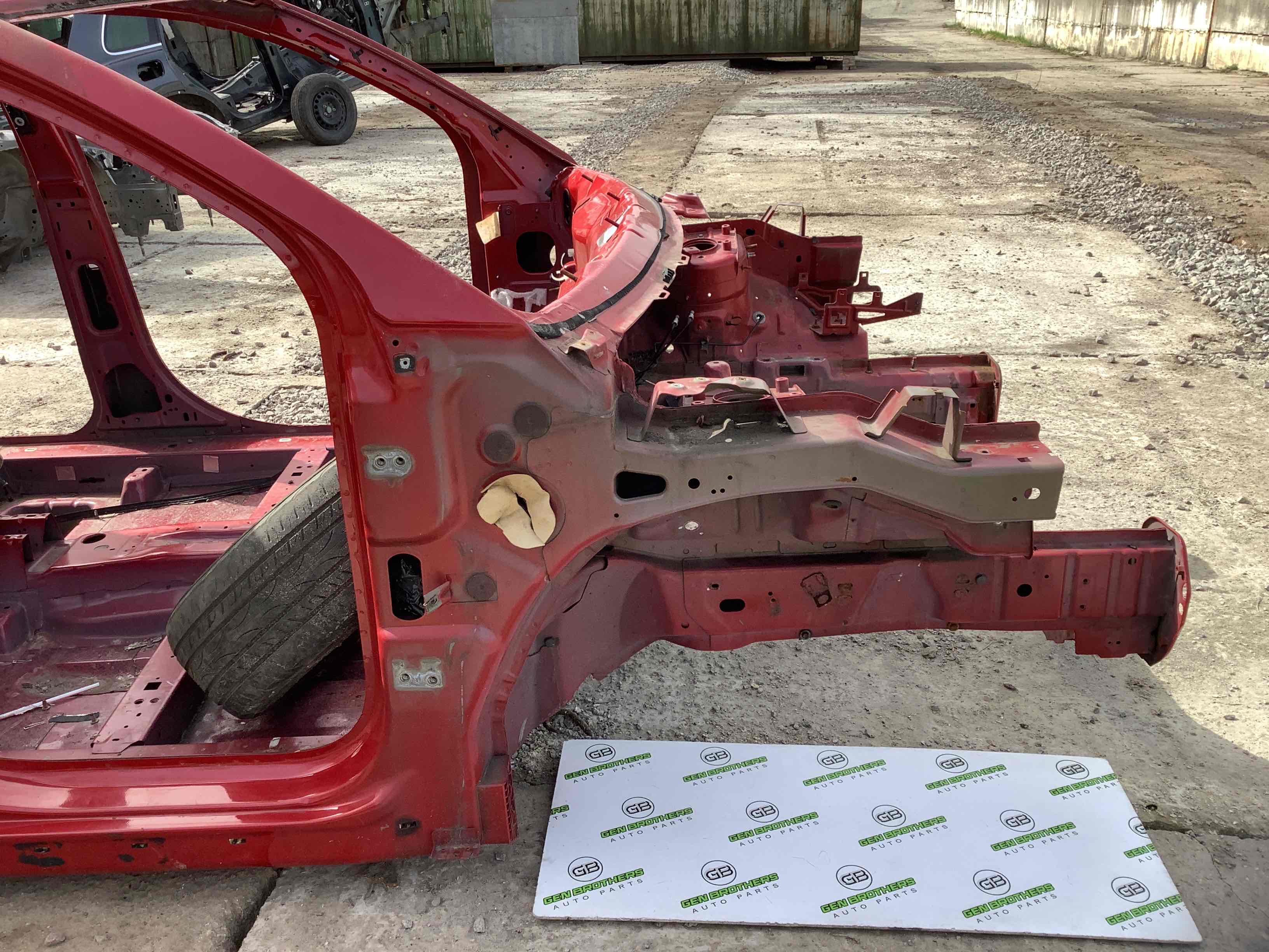 Четверть передняя правая