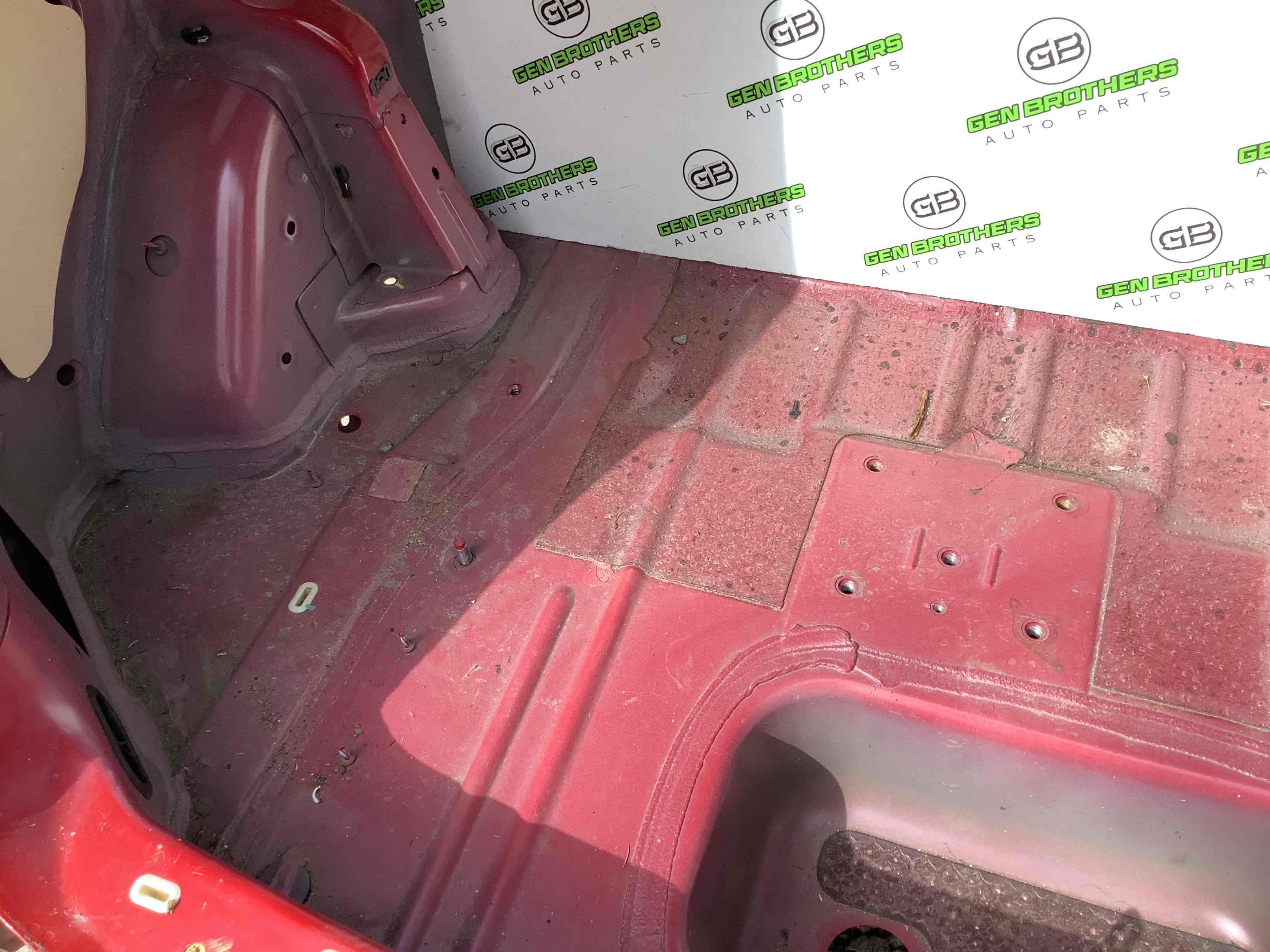 Корито багажника