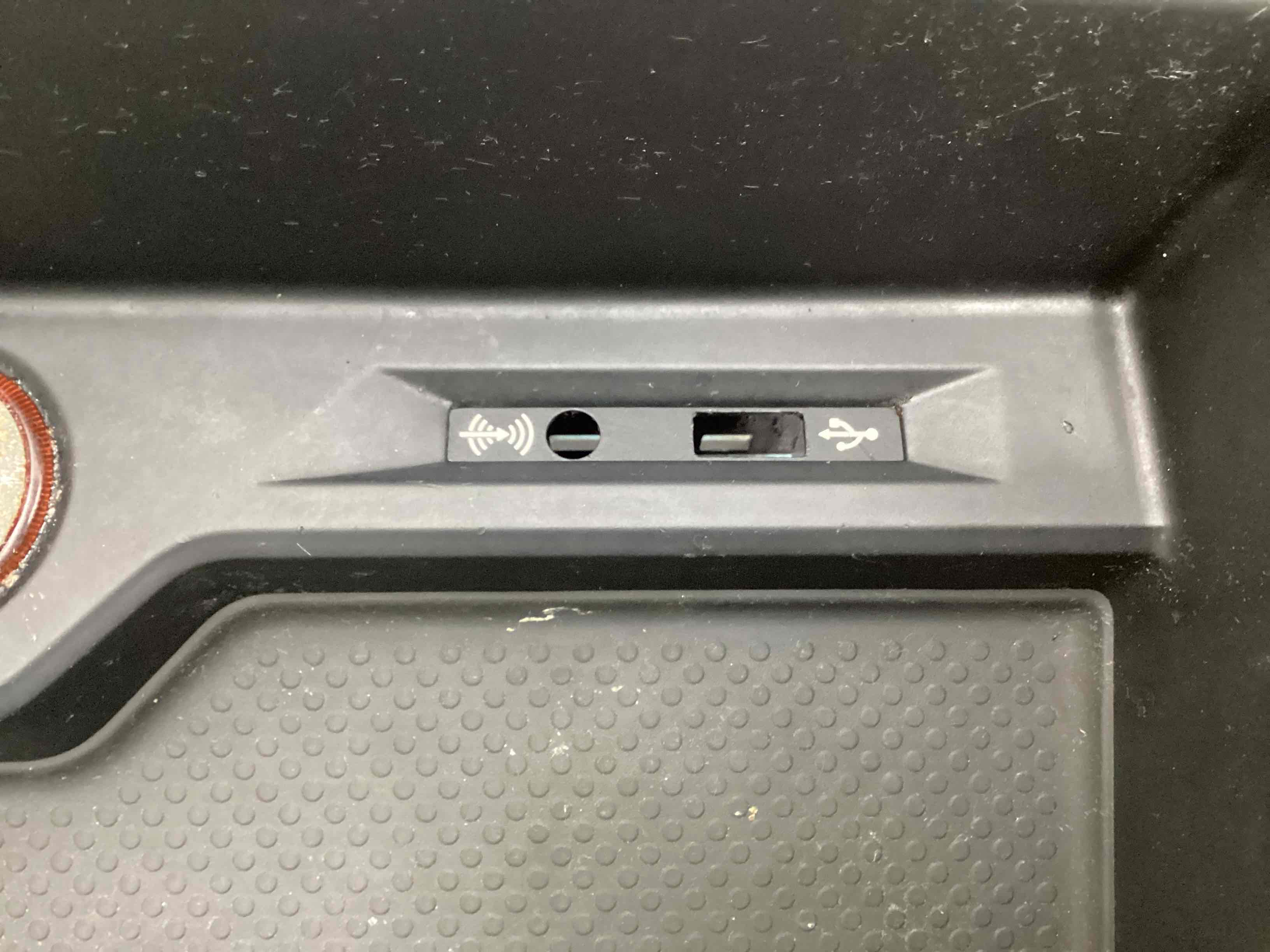 Бардачок замок бардачка, підстаканник, ящик