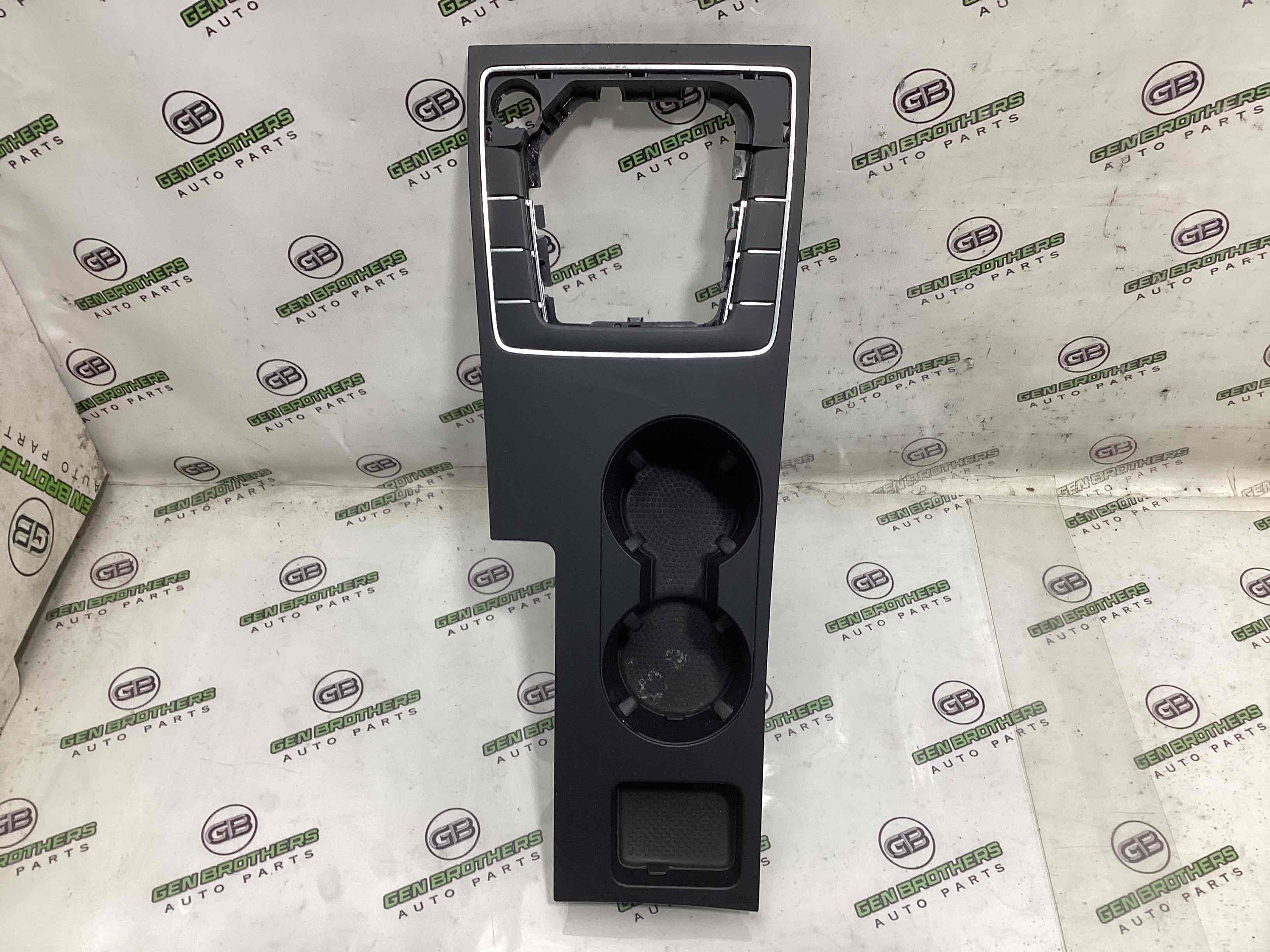 Оздоблення центральної консолі