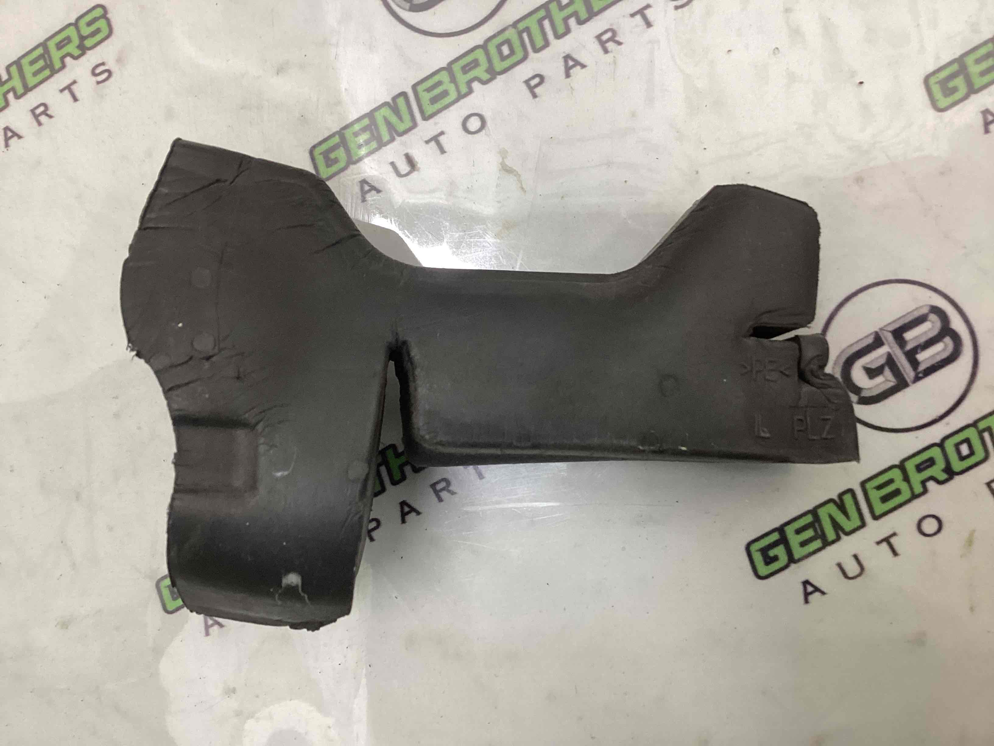 Ізолятор крила, ущільнювач та повітропровід крила