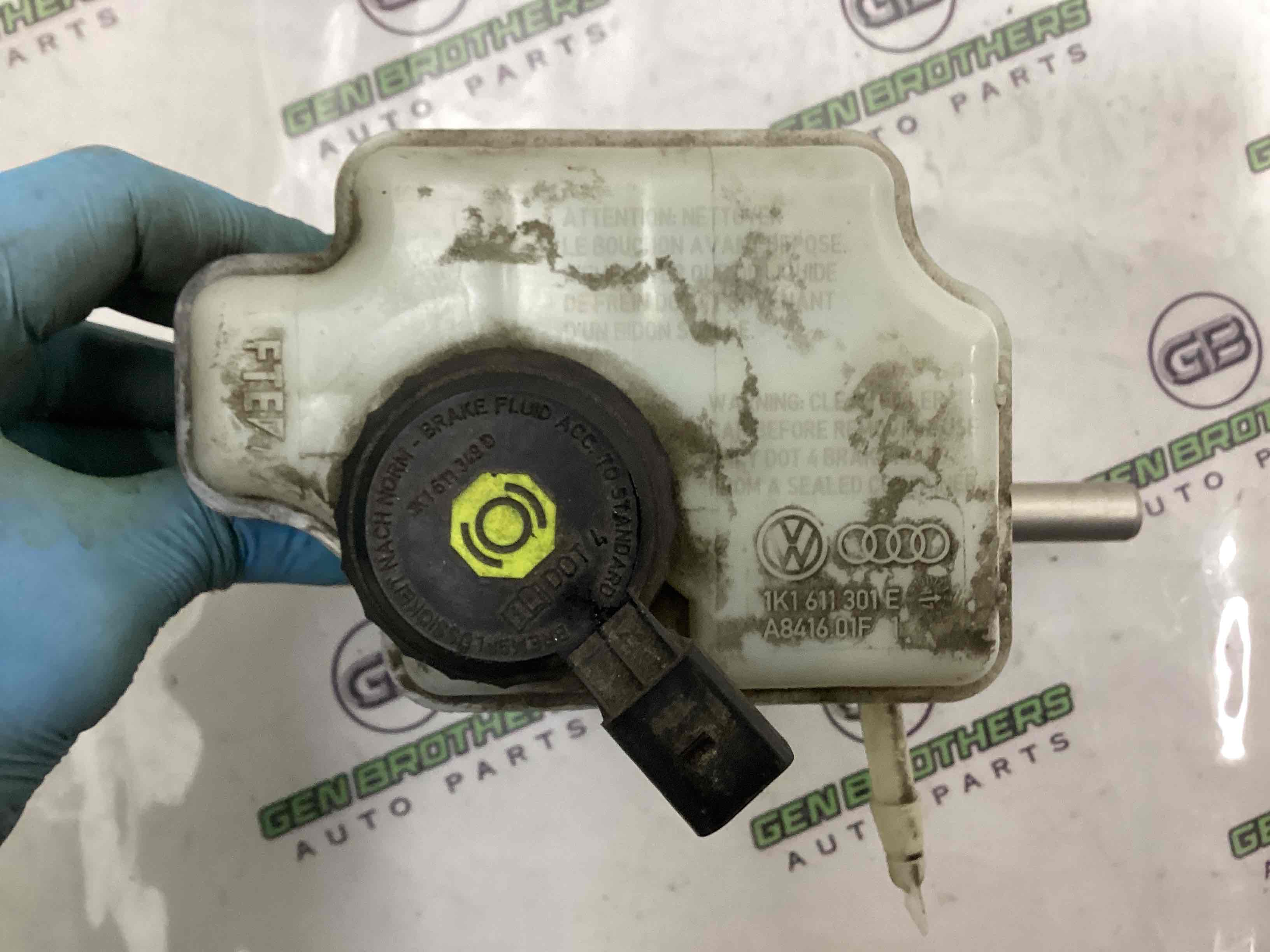 Циліндр гальмівний головний