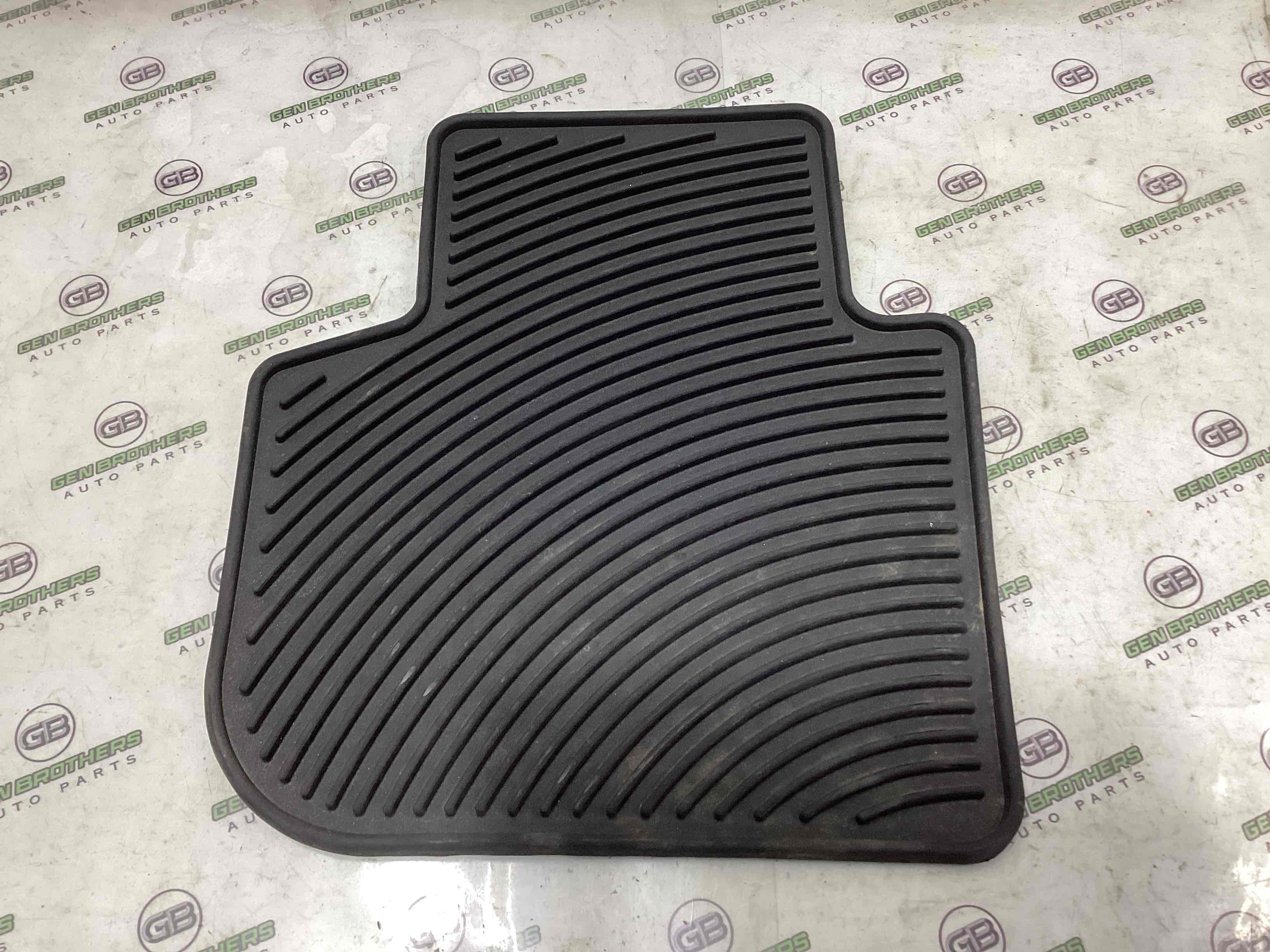 Килимки комплекти, підлога салону