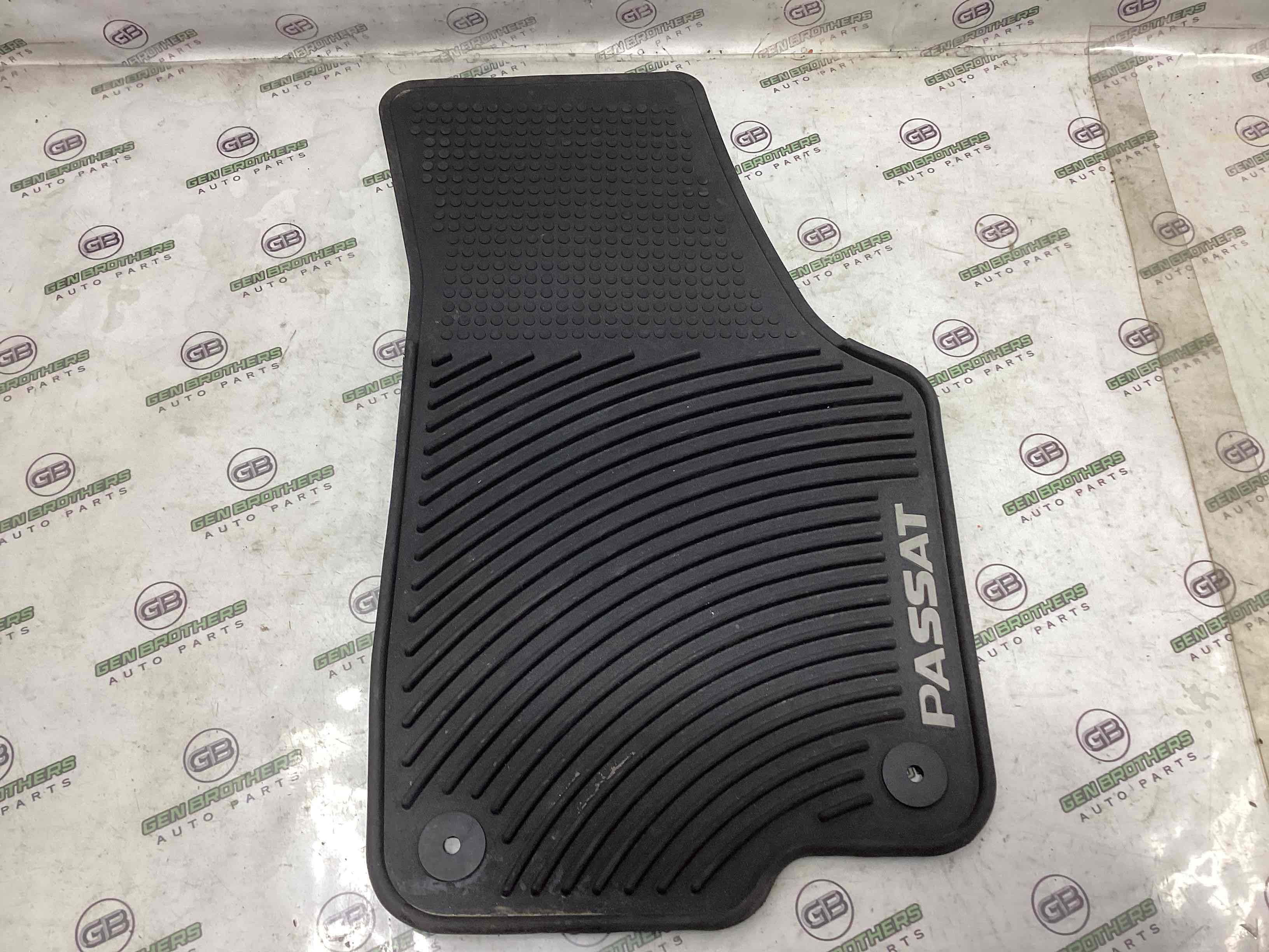 Килимки комплекти, підлога салону