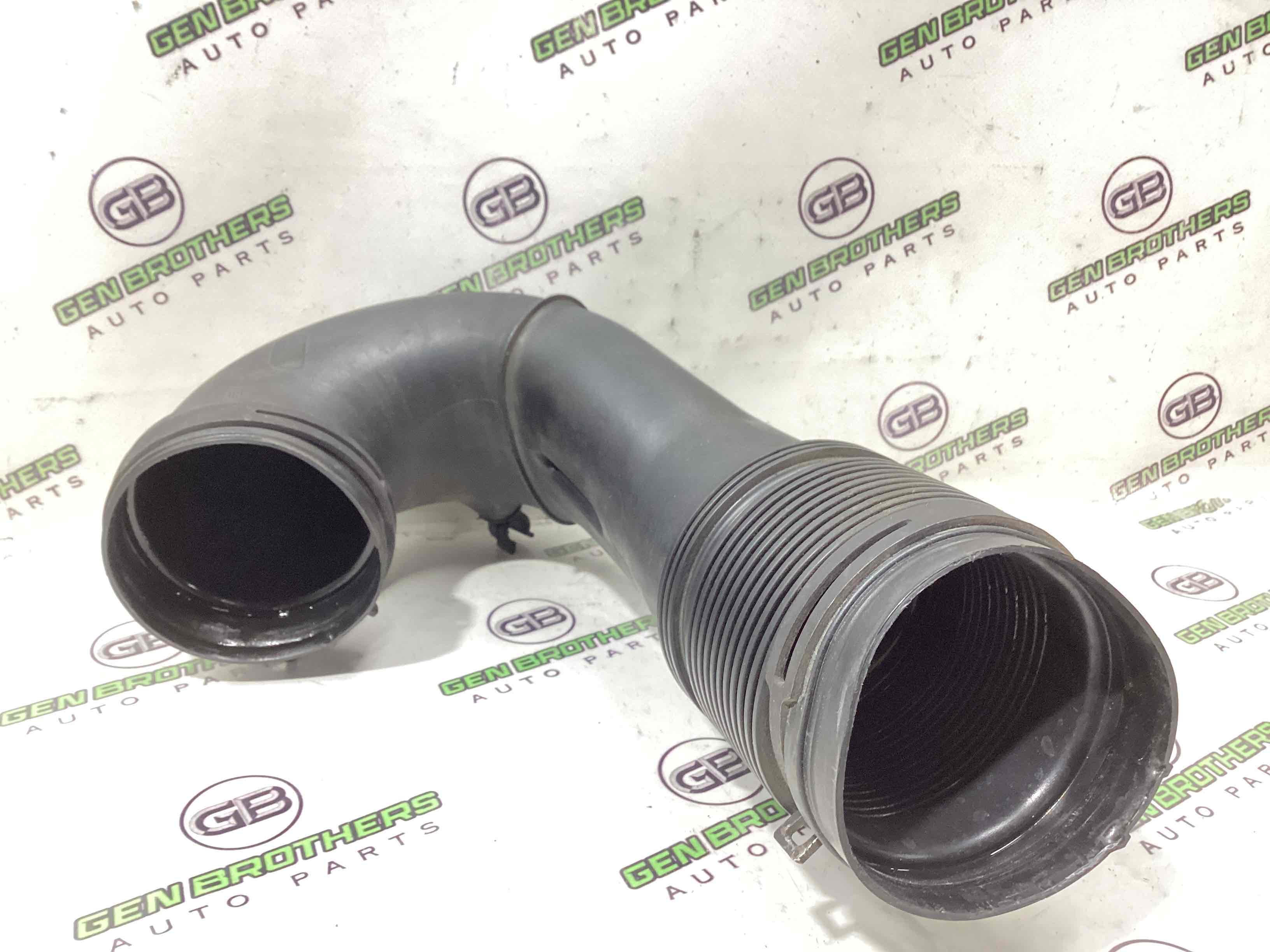 Патрубок повітряного фільтра