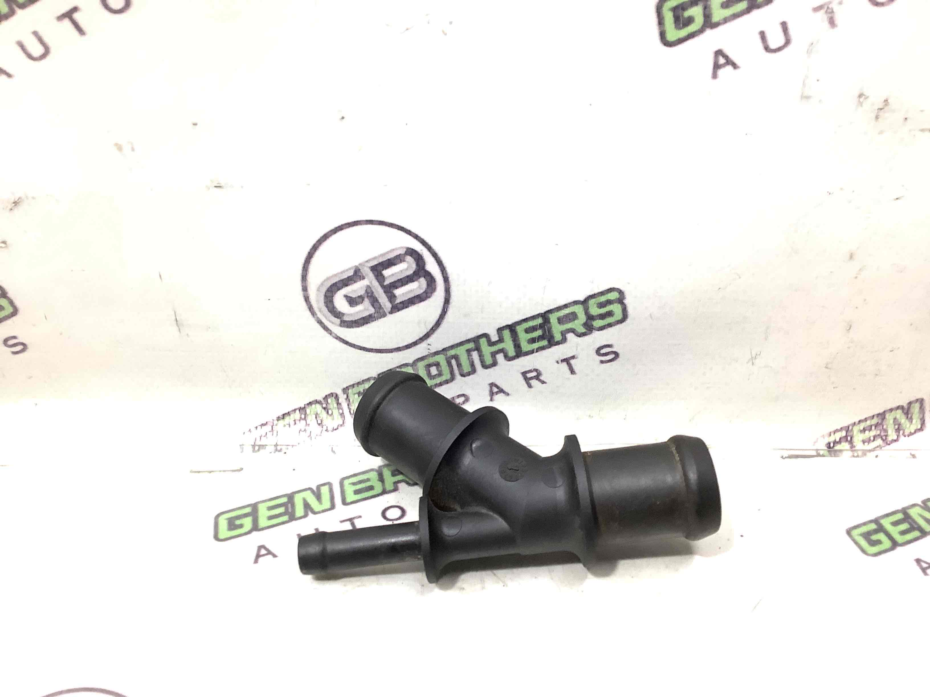 Фланець системи охолодження