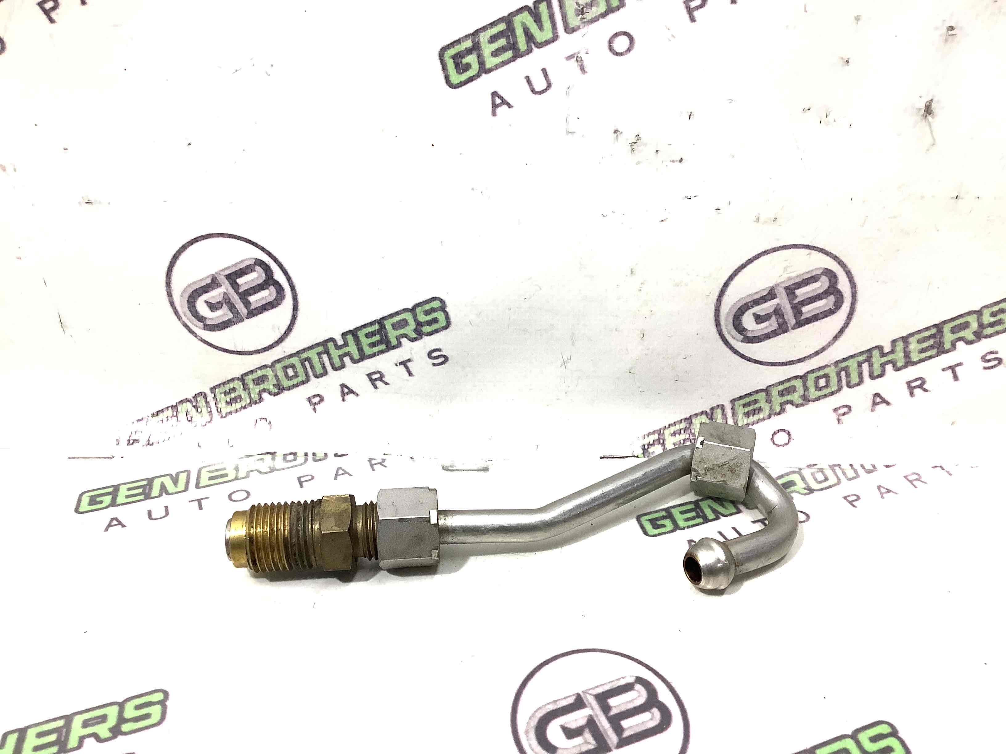 Трубка паливна