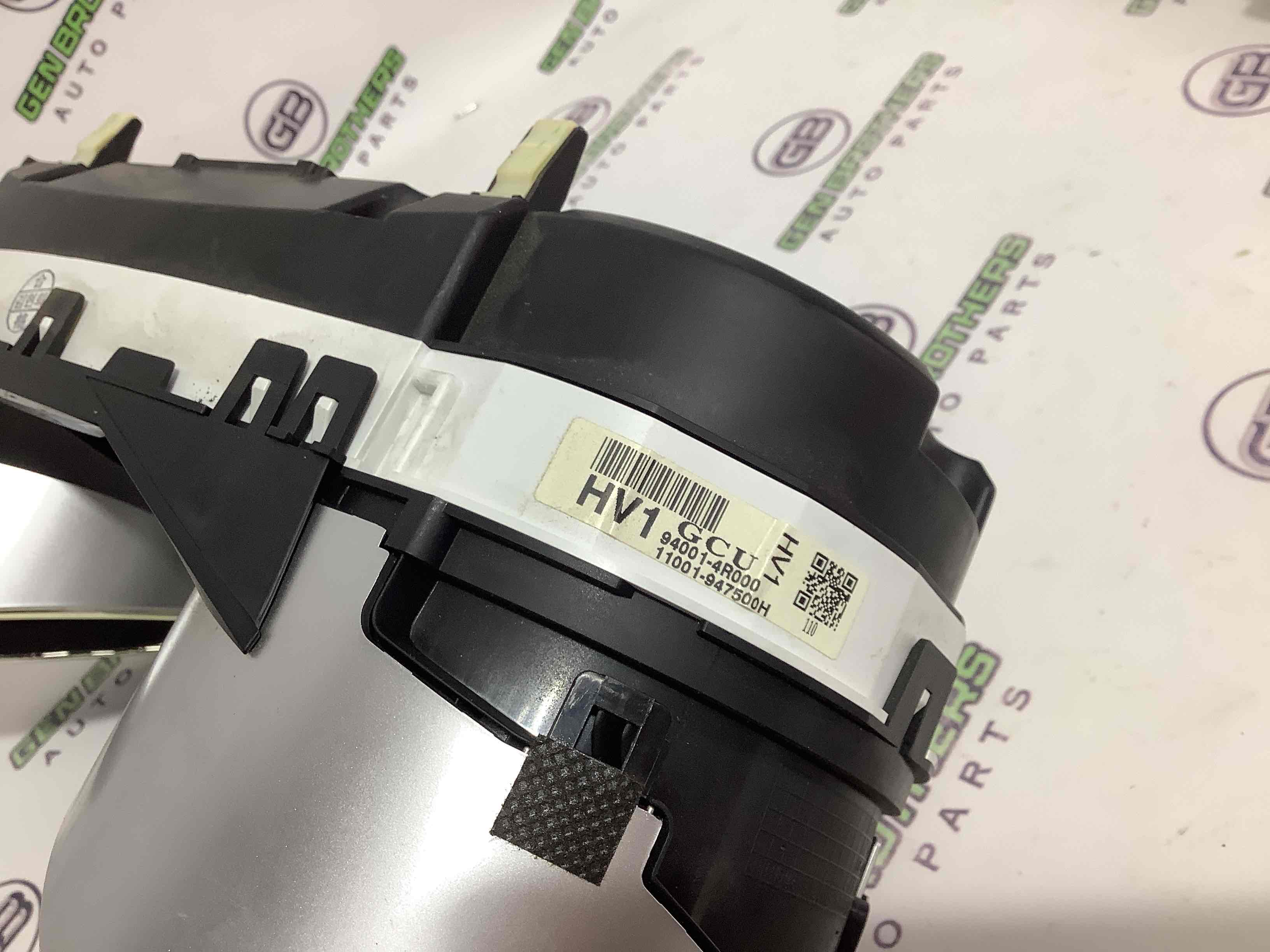 Щиток приладів панель приладів