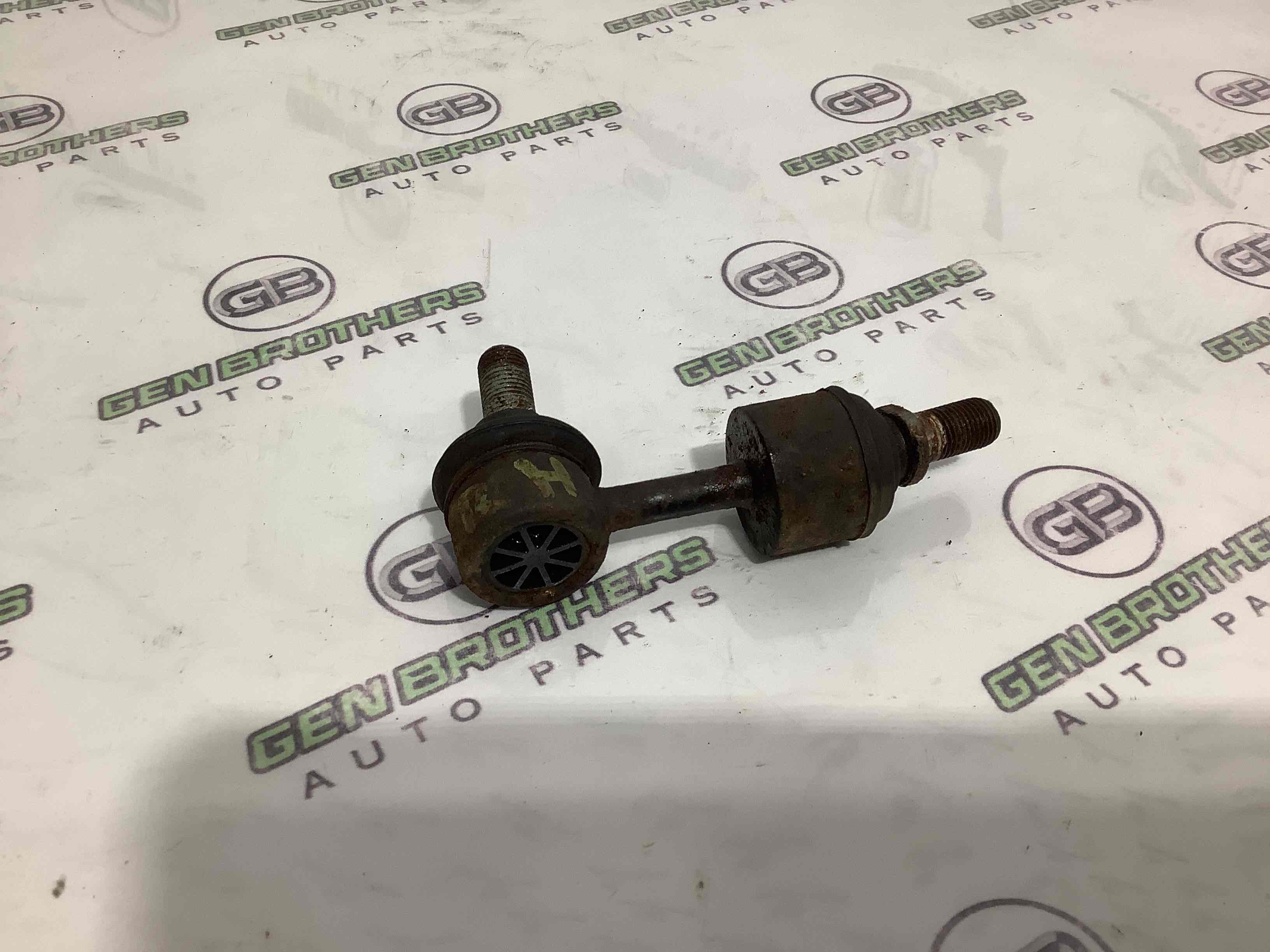 Стійка стабілізатора