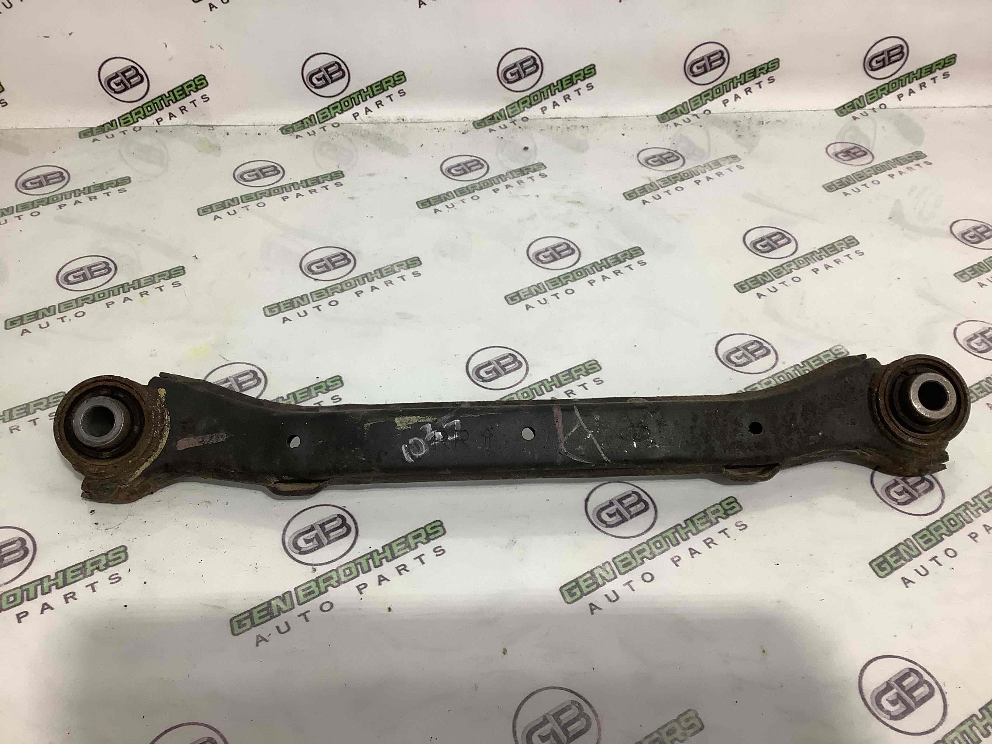 Важіль задній