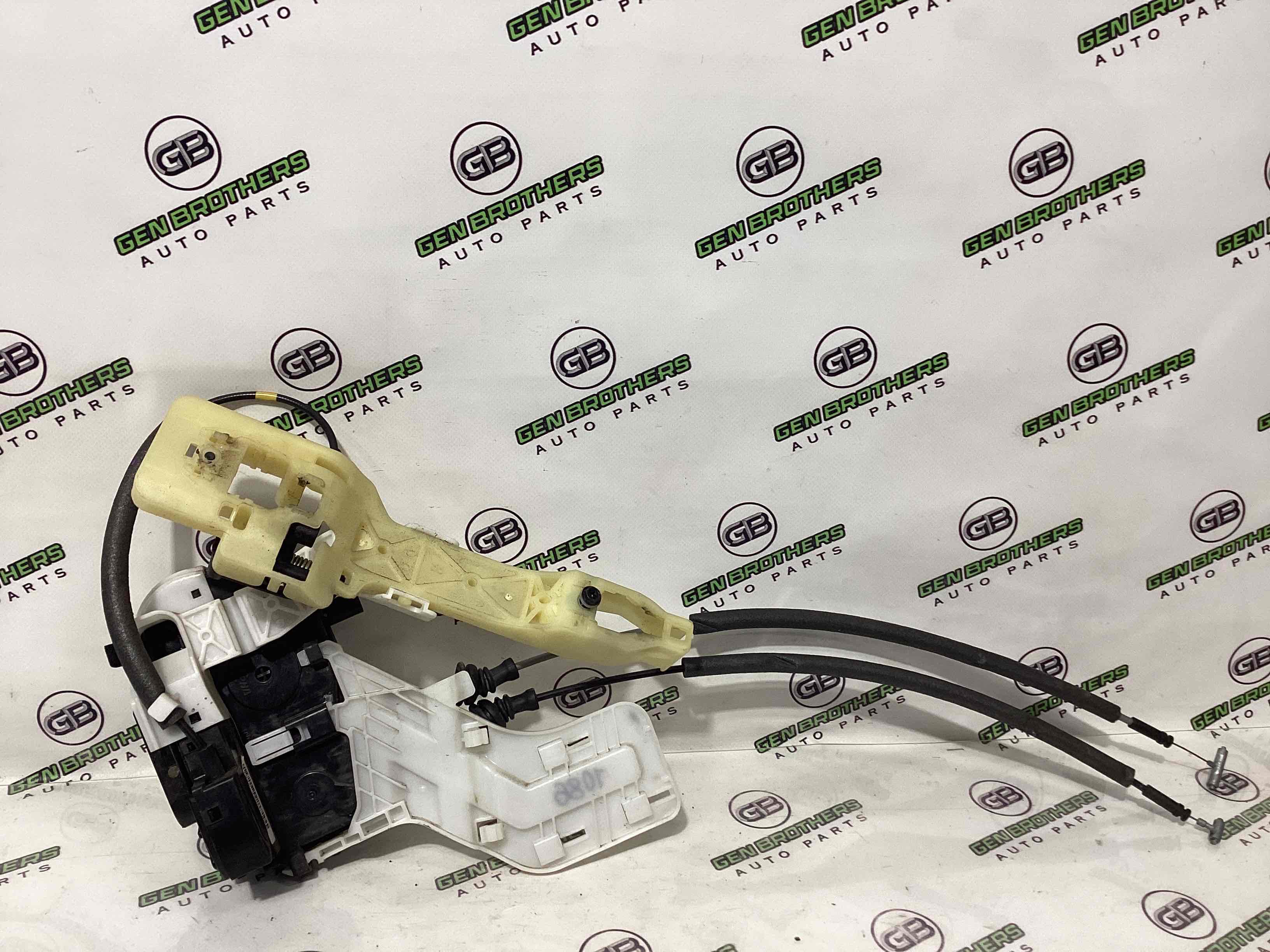 Замок дверей задньої правої