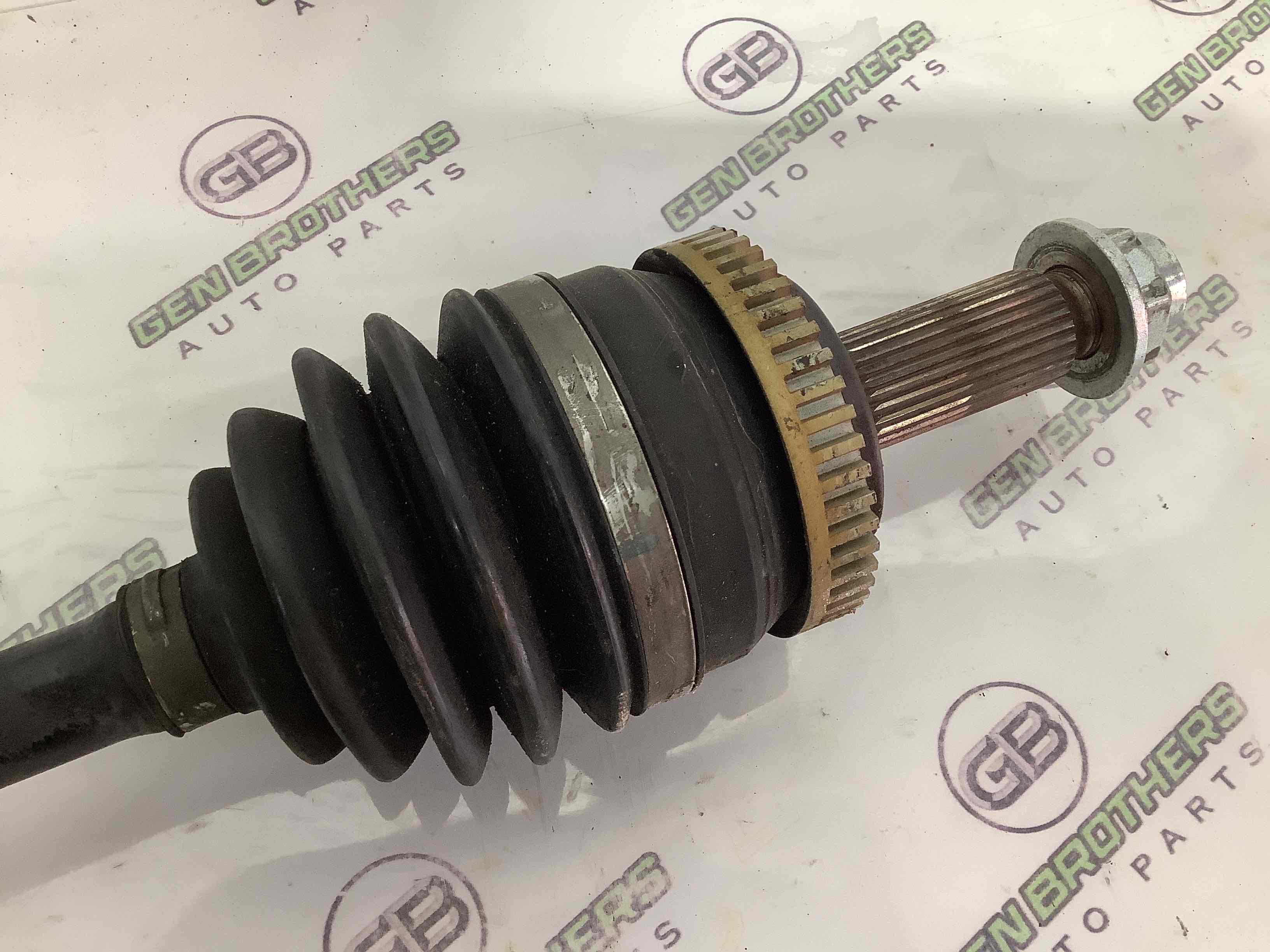 Піввісь передня ліва привідний вал, ШРУС