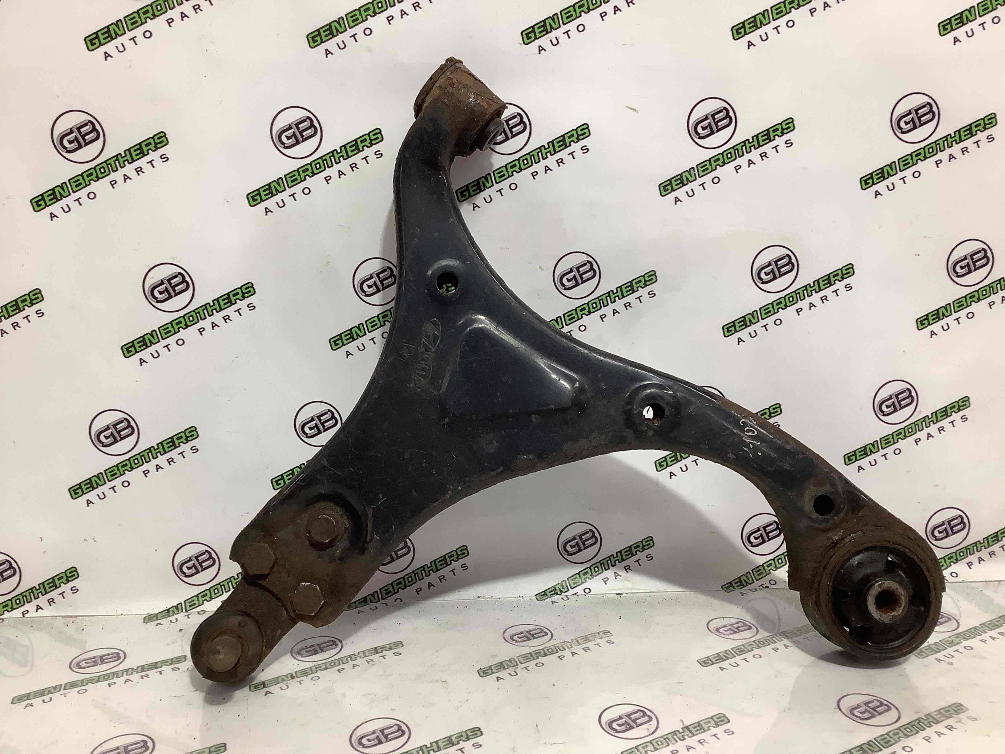 Важіль передній правий