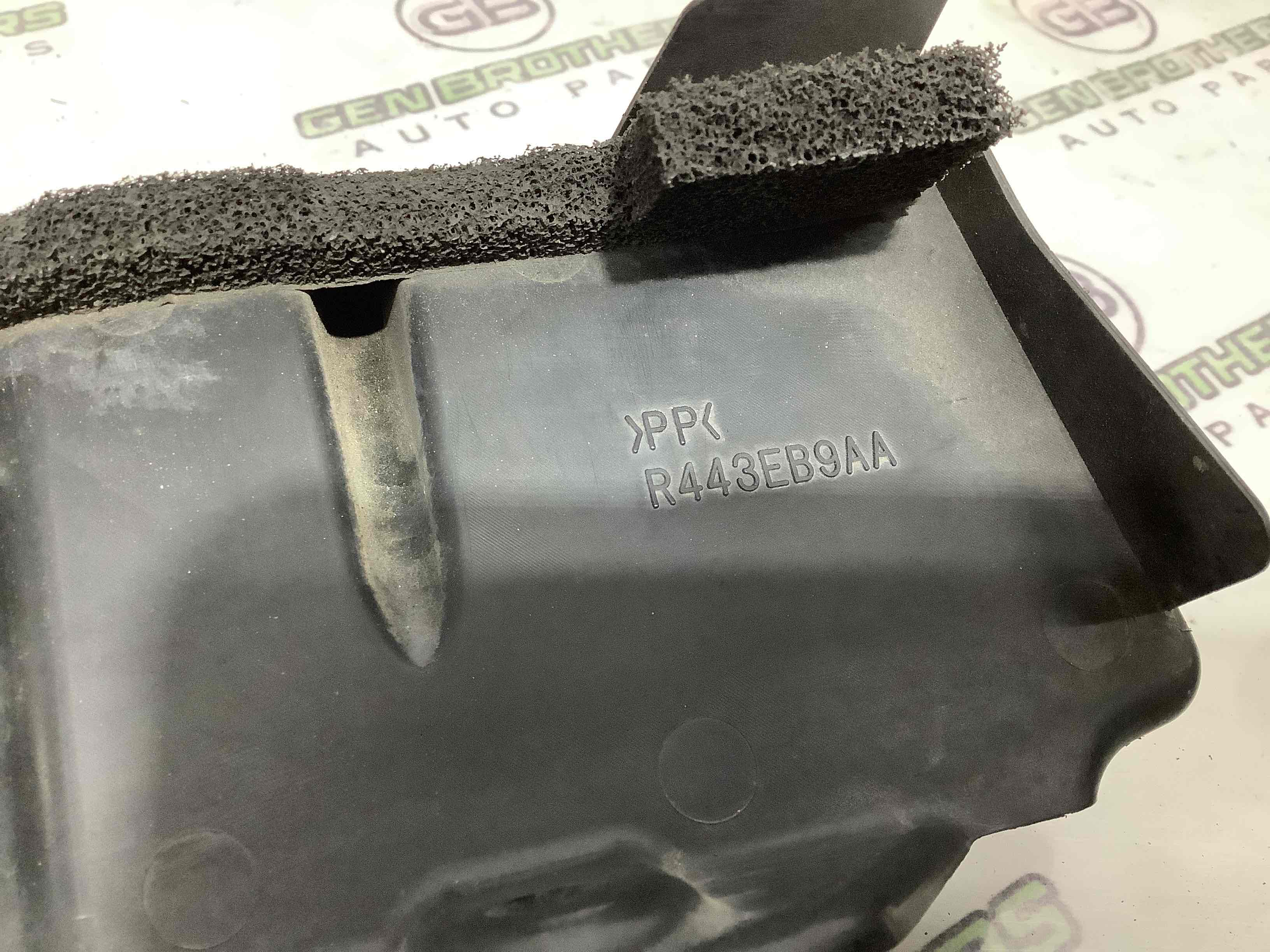 Дифузор, кожух вентилятора радіатора