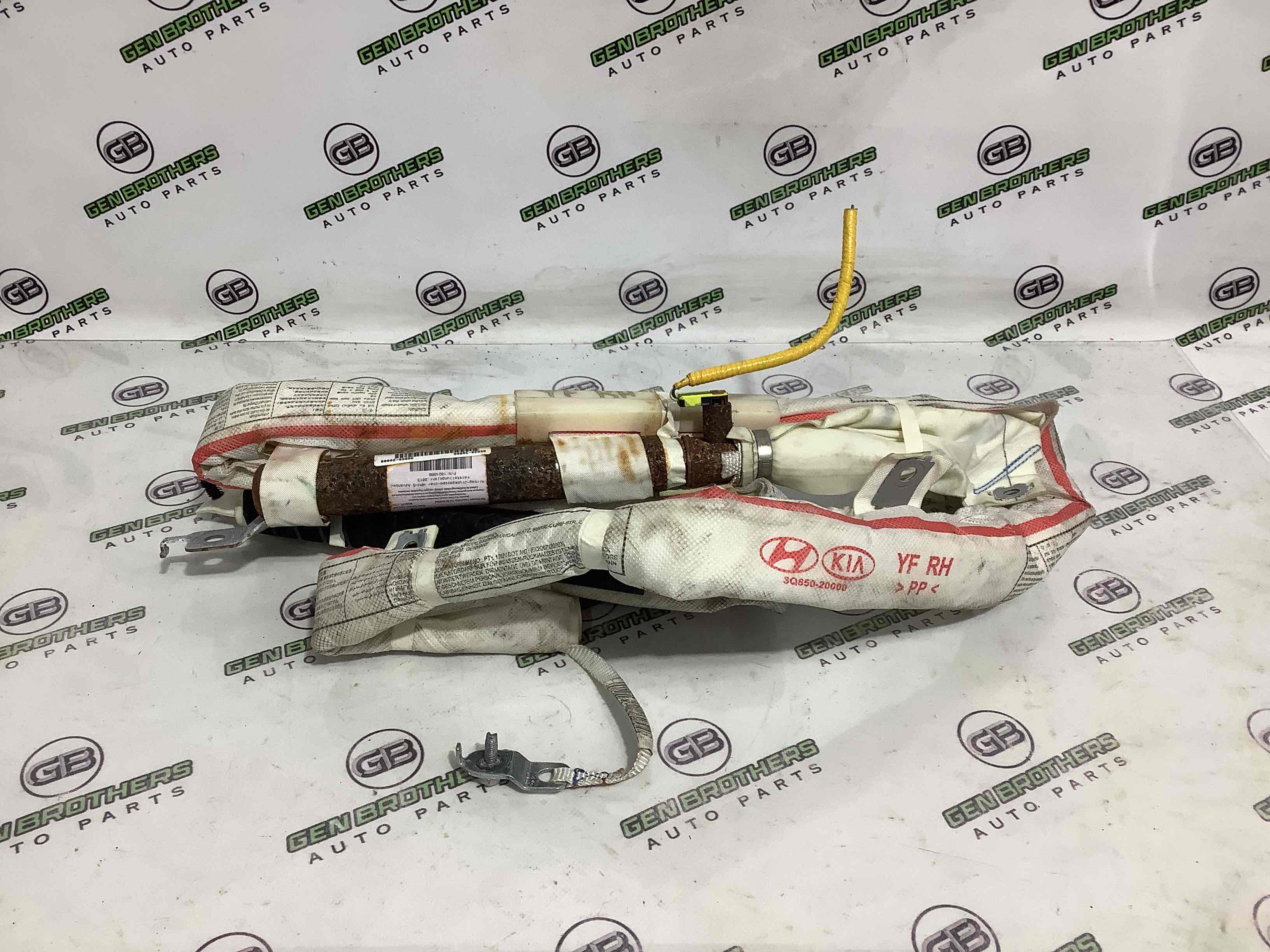 Подушка безпеки збоку шторка