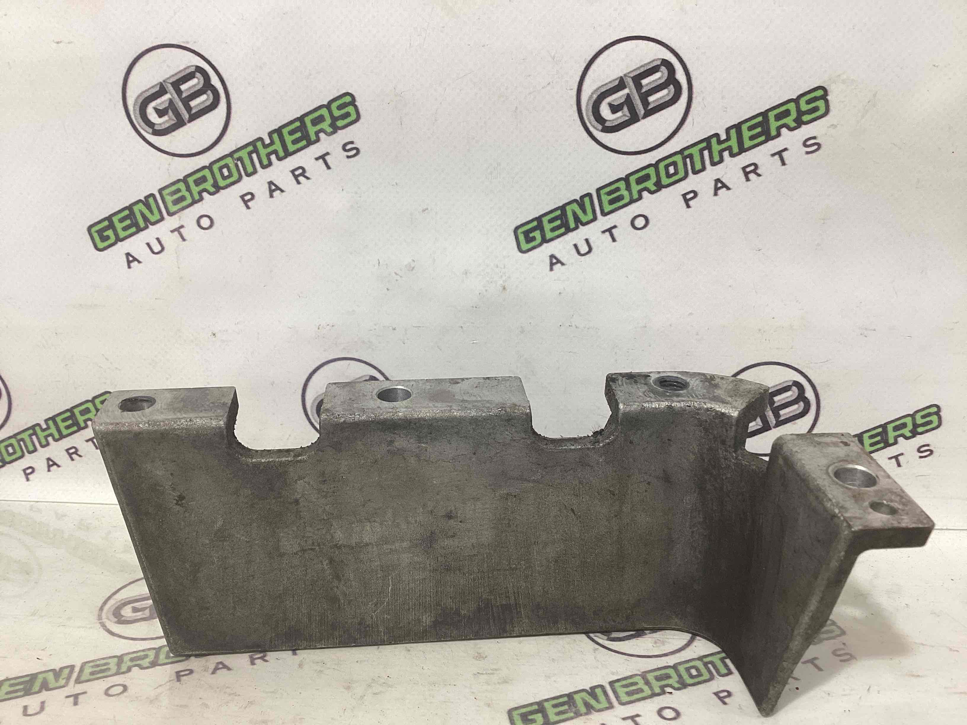 Кронштейн компресора кондиціонера