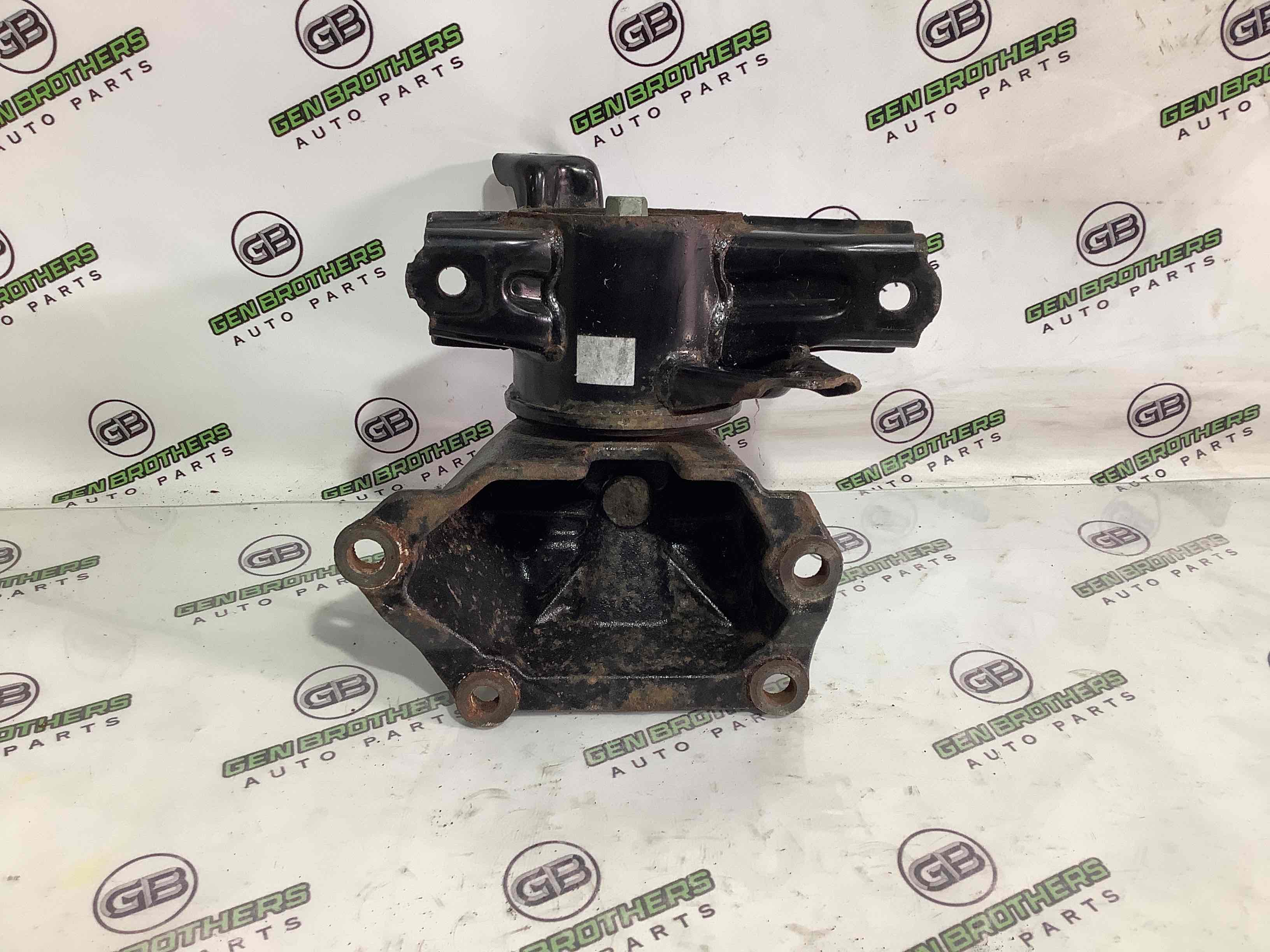 Подушка кріплення двигуна