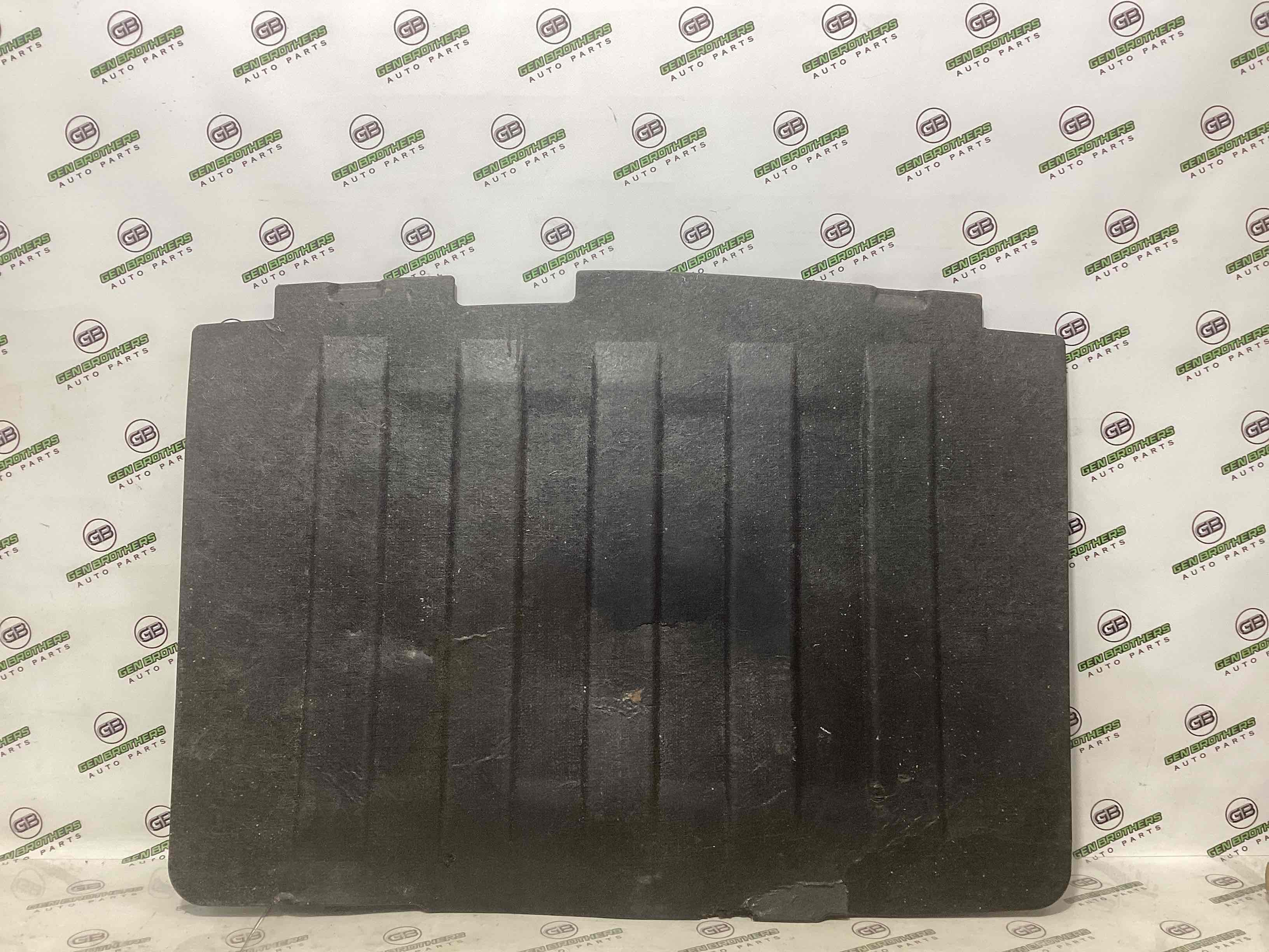 Підлогове покриття багажника, полиця багажника