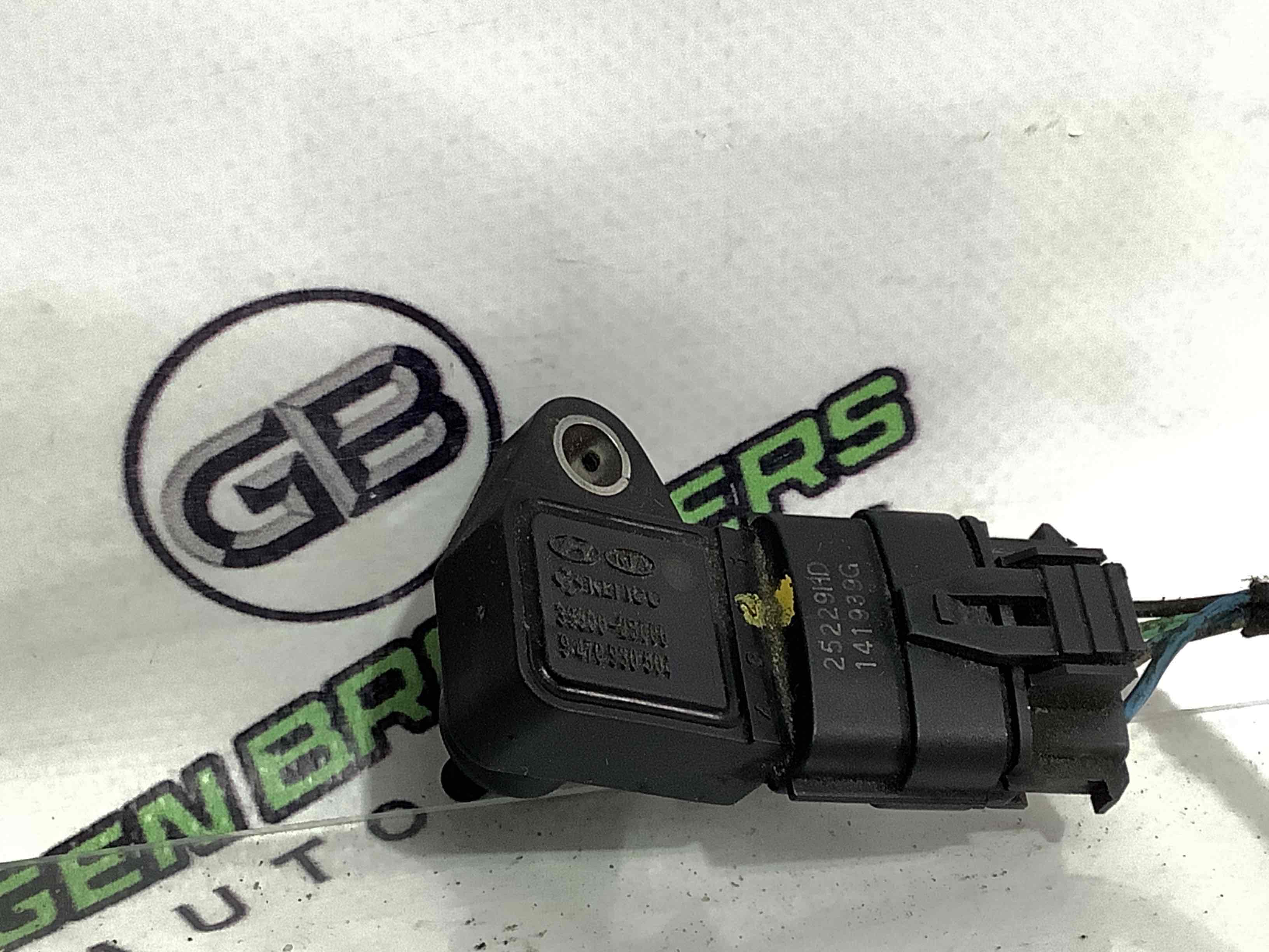 Датчик тиску у впускному колекторі